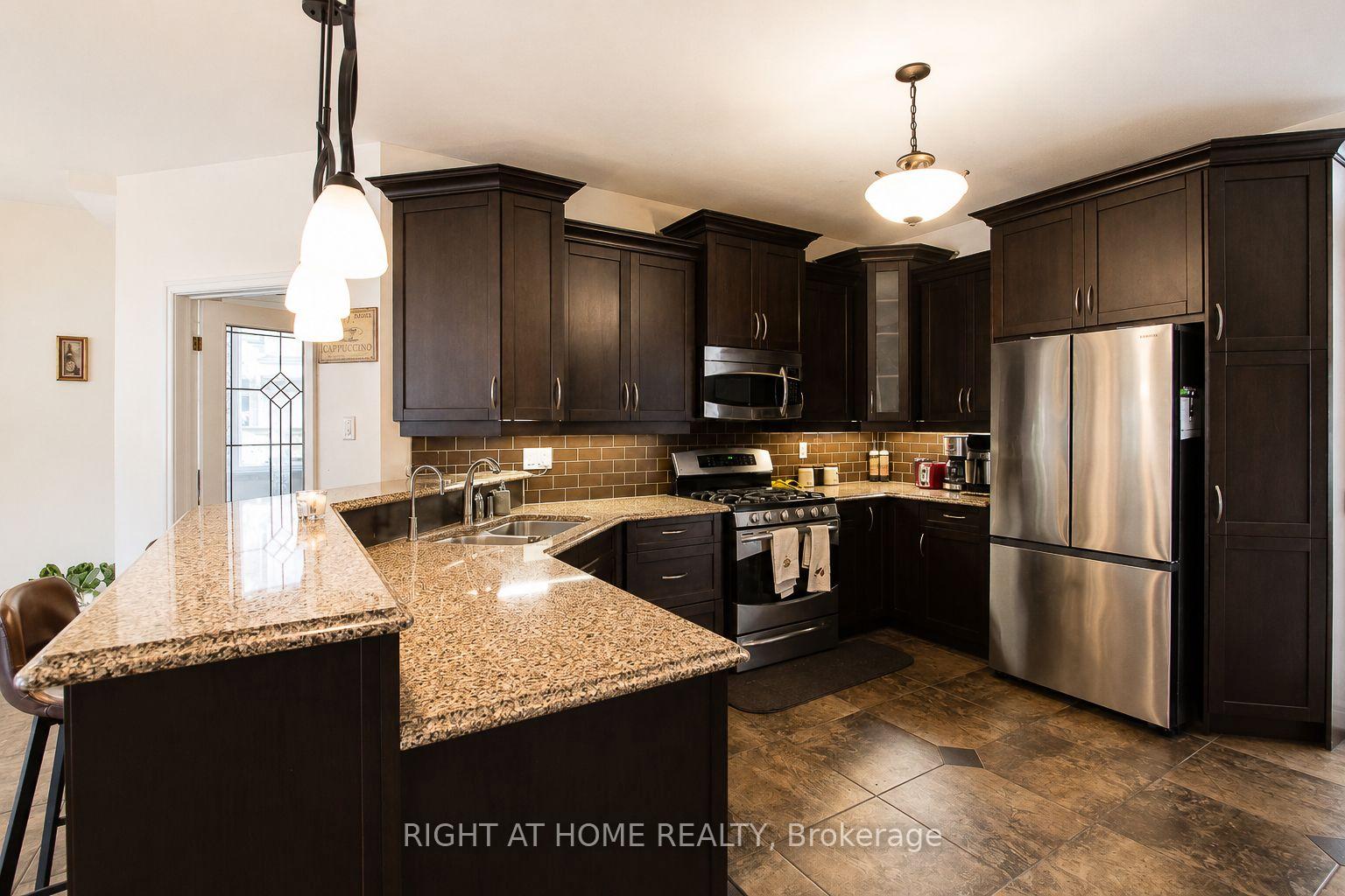 Photo 10 of 3896 Malpass Road, London, South V — HOMEH