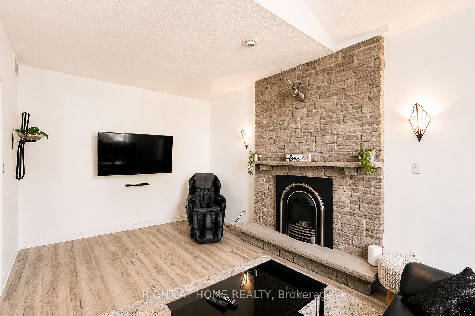 Photo 19 of 3896 Malpass Road, London, South V — HOMEH