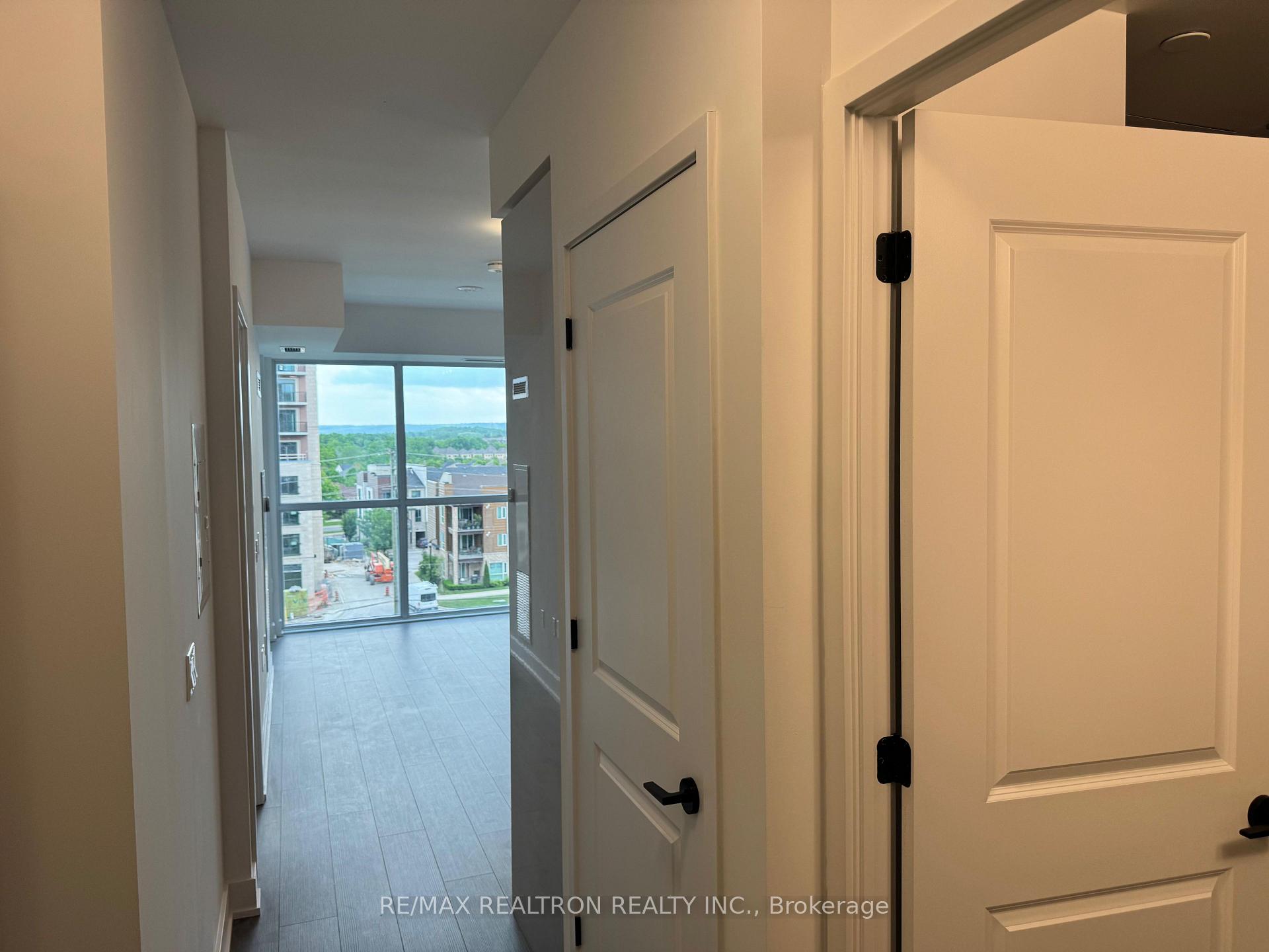 Photo 7 of Unit 639, 2343 Khalsa Gate E, Oakville, Westmount — HOMEH