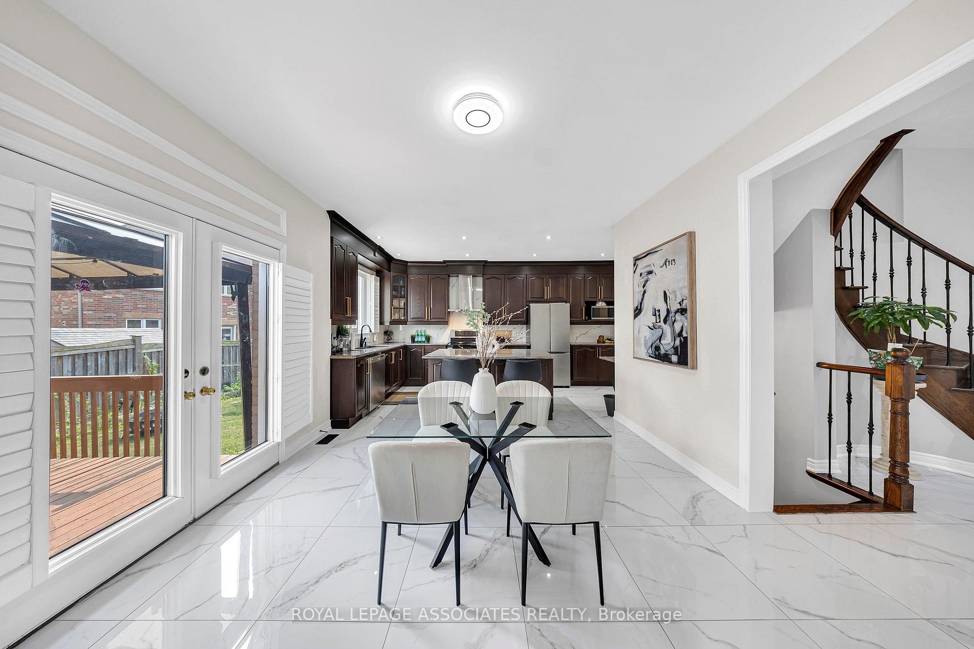 Photo 13 of 5 Mead Terrace, Markham, Wismer — HOMEH