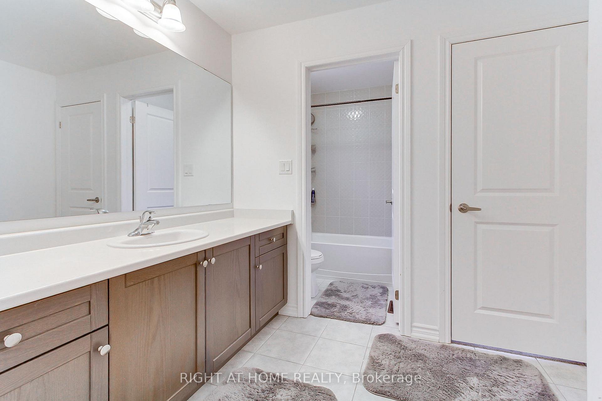 Photo 39 of 121 Hutchinson Drive, New Tecumseth, Alliston — HOMEH