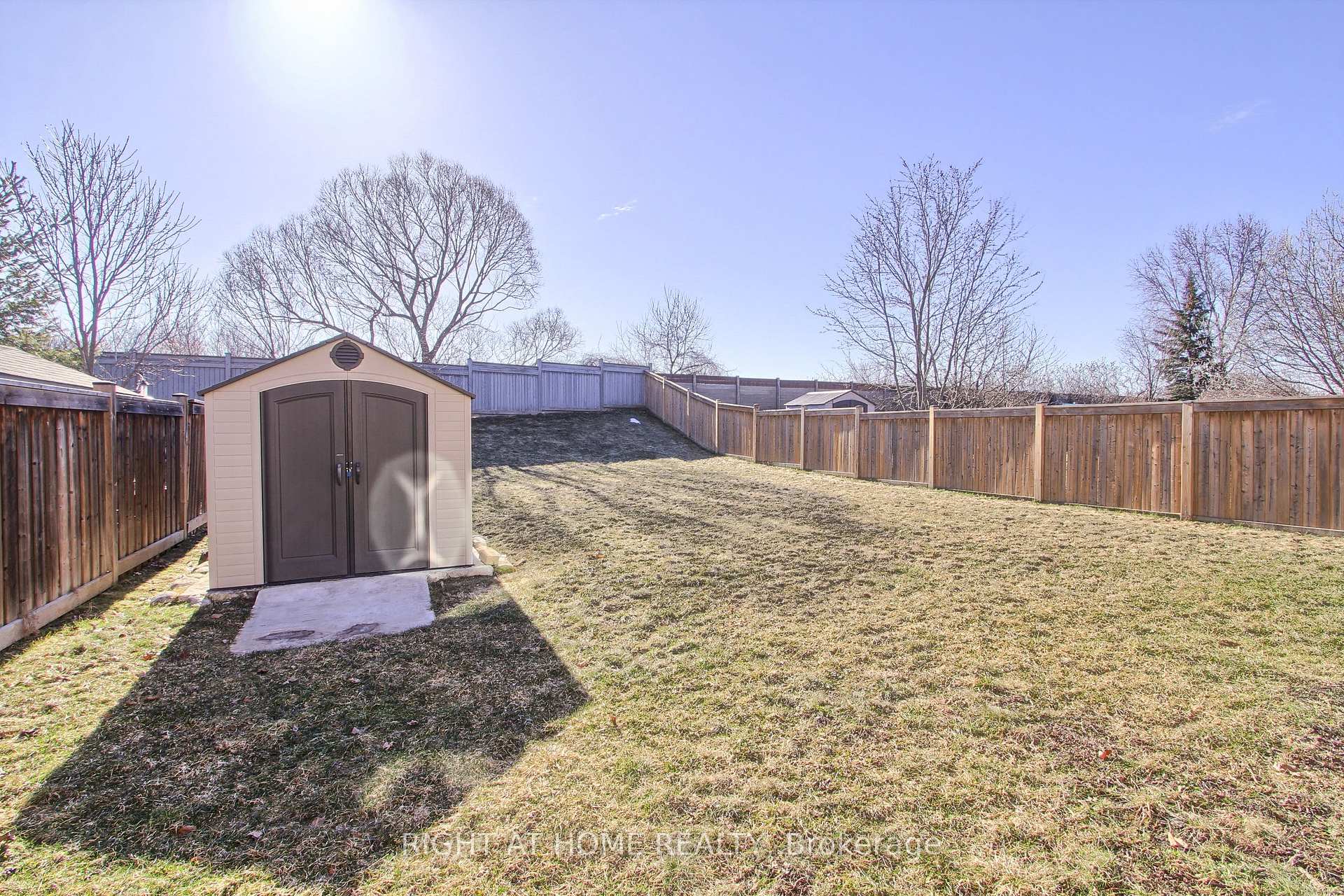 Photo 42 of 121 Hutchinson Drive, New Tecumseth, Alliston — HOMEH