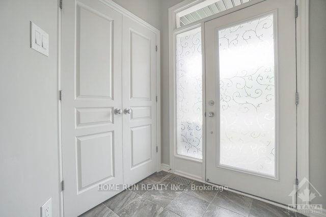 Photo 5 of 637 Tennant Way, Ottawa, Riverside South/Gloucester Glen — HOMEH