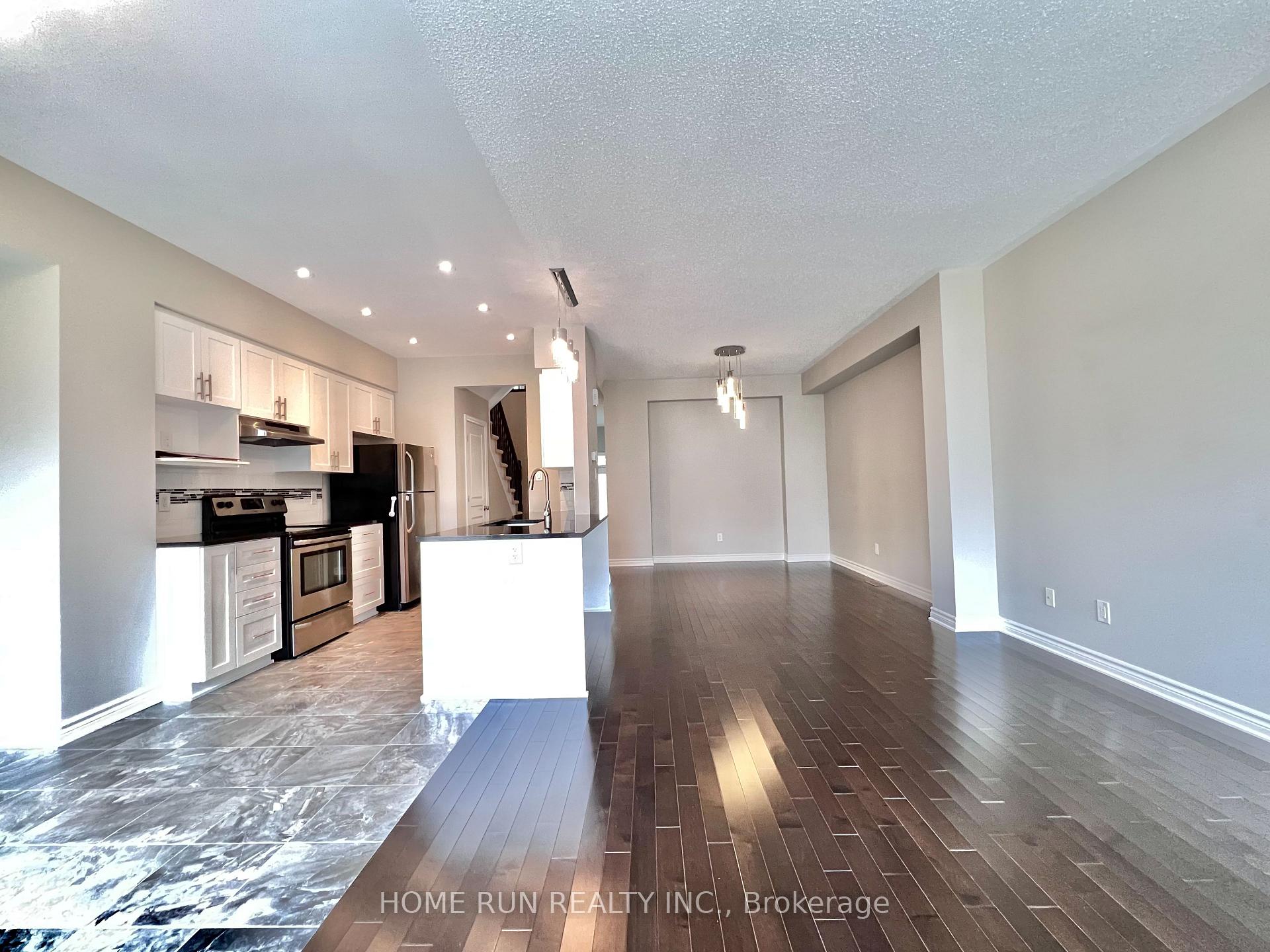 Photo 10 of 637 Tennant Way, Ottawa, Riverside South/Gloucester Glen — HOMEH