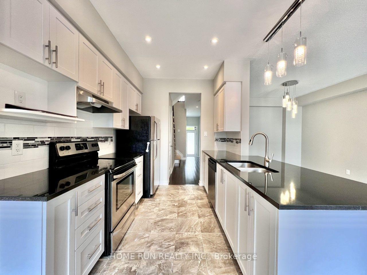 Photo 15 of 637 Tennant Way, Ottawa, Riverside South/Gloucester Glen — HOMEH