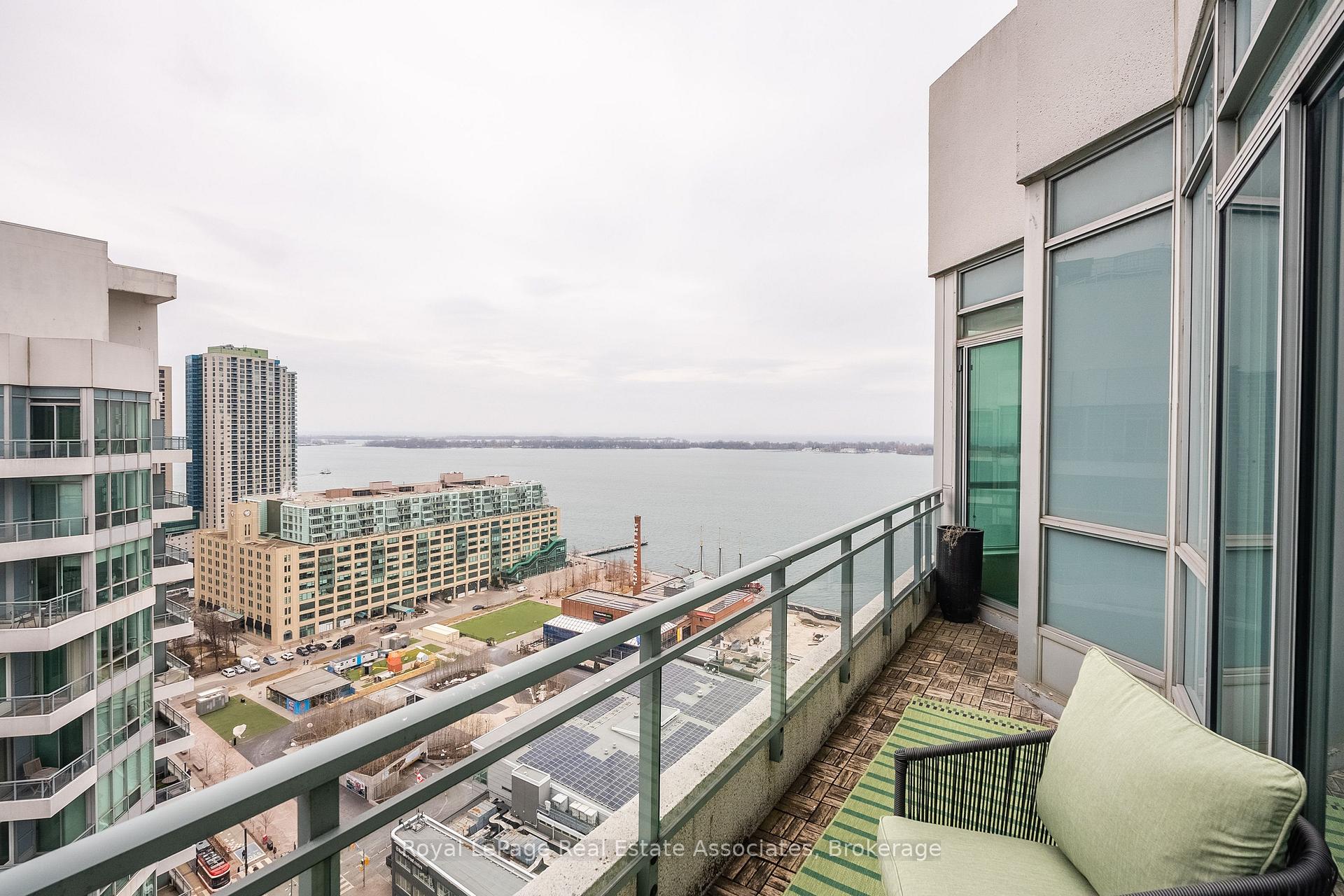 Photo 19 of Unit 2811, 230 Queens Quay, Toronto, Waterfront Communities — HOMEH