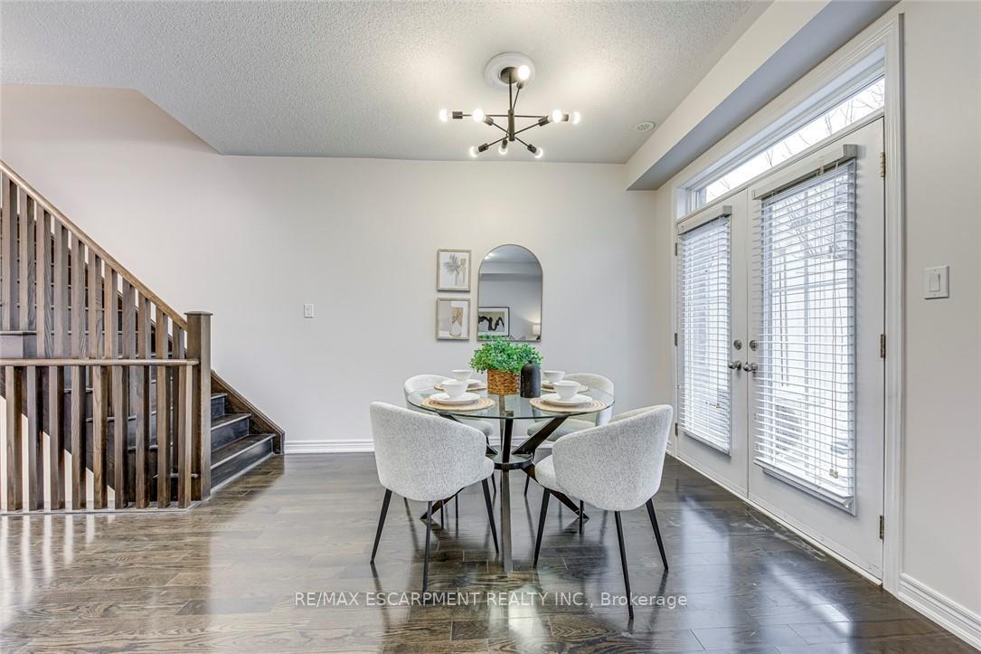 Photo 9 of Unit 74, 2435 Greenwich Drive, Oakville, Westmount — HOMEH