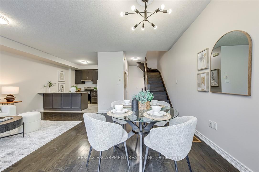 Photo 10 of Unit 74, 2435 Greenwich Drive, Oakville, Westmount — HOMEH