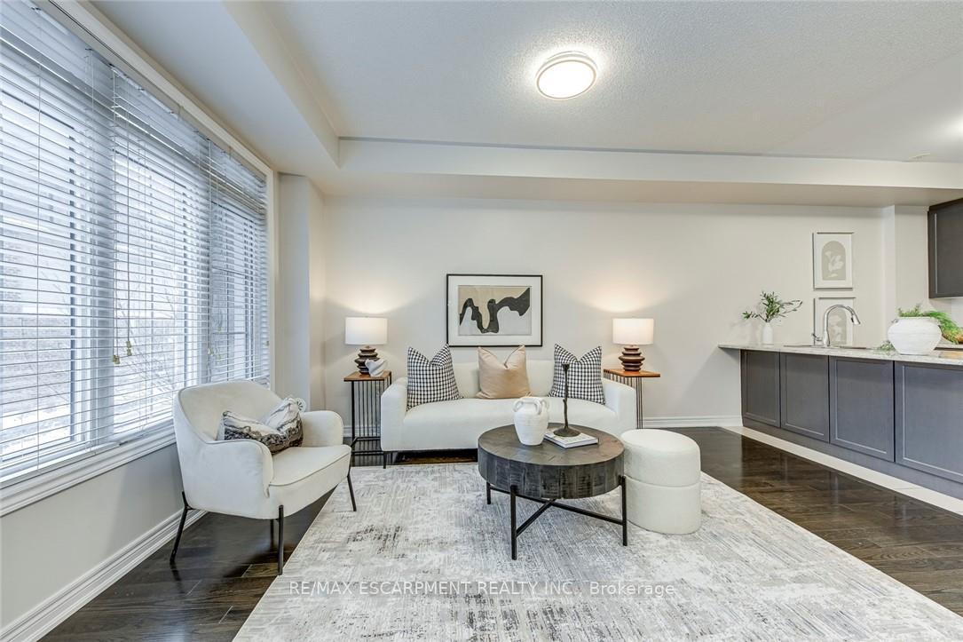 Photo 14 of Unit 74, 2435 Greenwich Drive, Oakville, Westmount — HOMEH