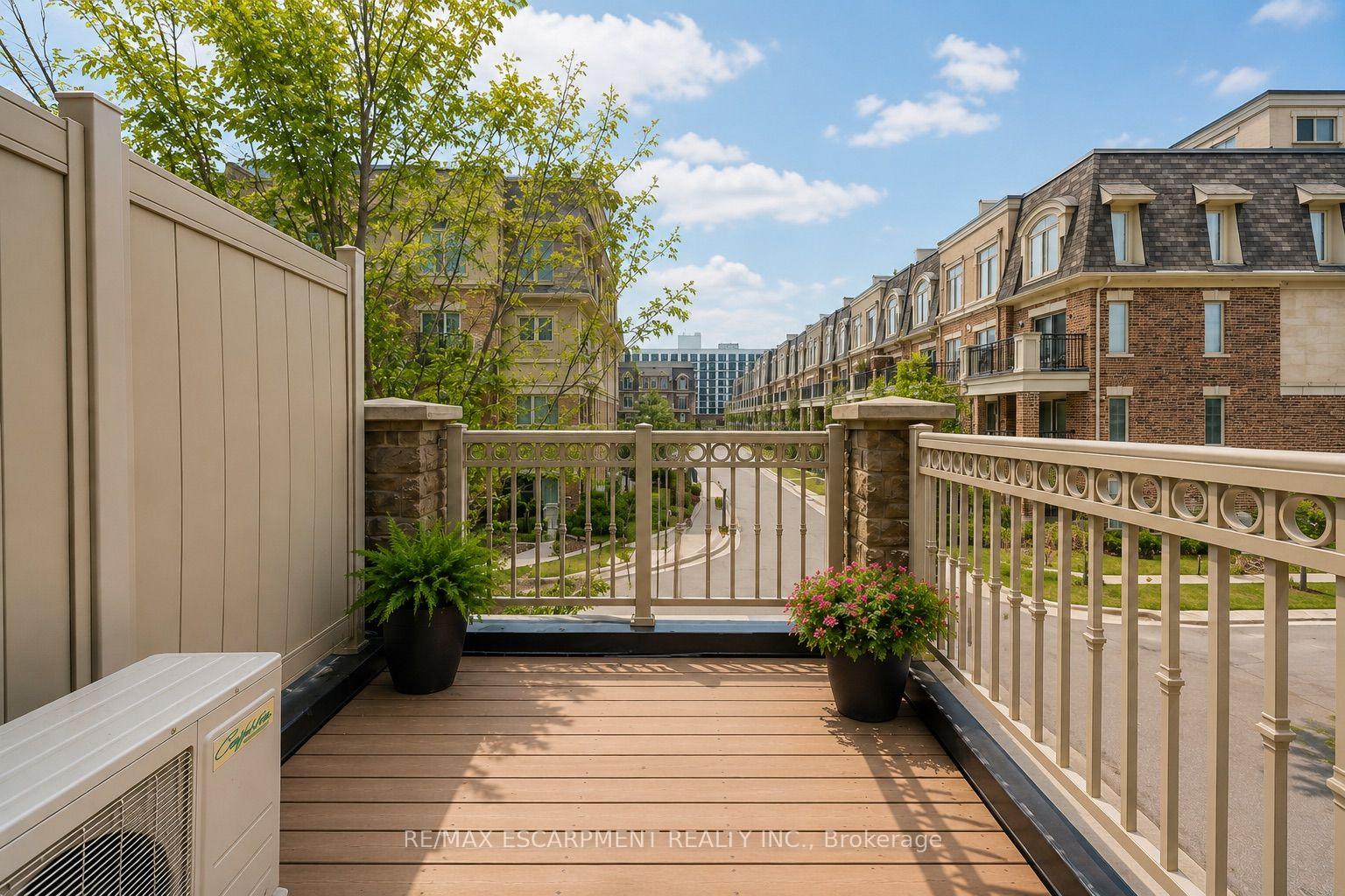 Photo 21 of Unit 74, 2435 Greenwich Drive, Oakville, Westmount — HOMEH