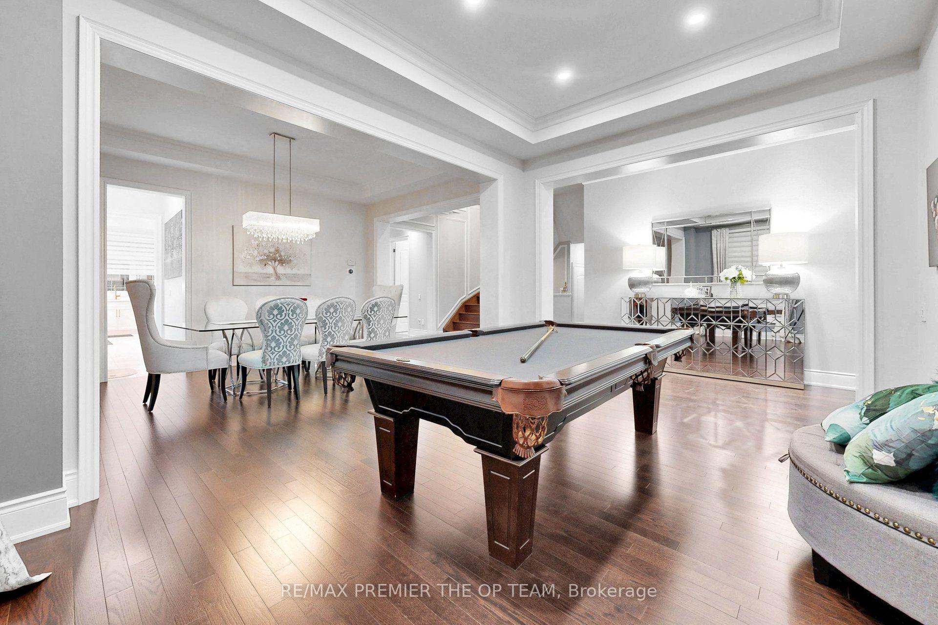 Photo 3 of 60 Chesney Crescent, Vaughan, Kleinburg — HOMEH
