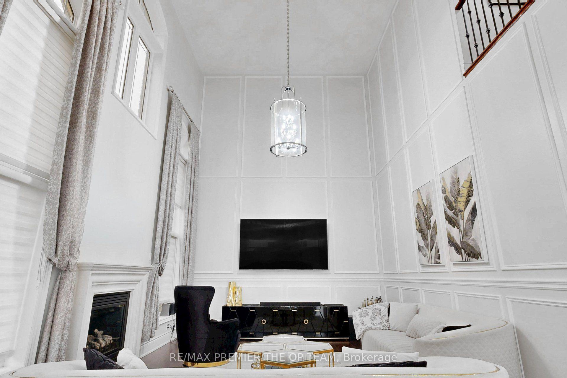 Photo 12 of 60 Chesney Crescent, Vaughan, Kleinburg — HOMEH