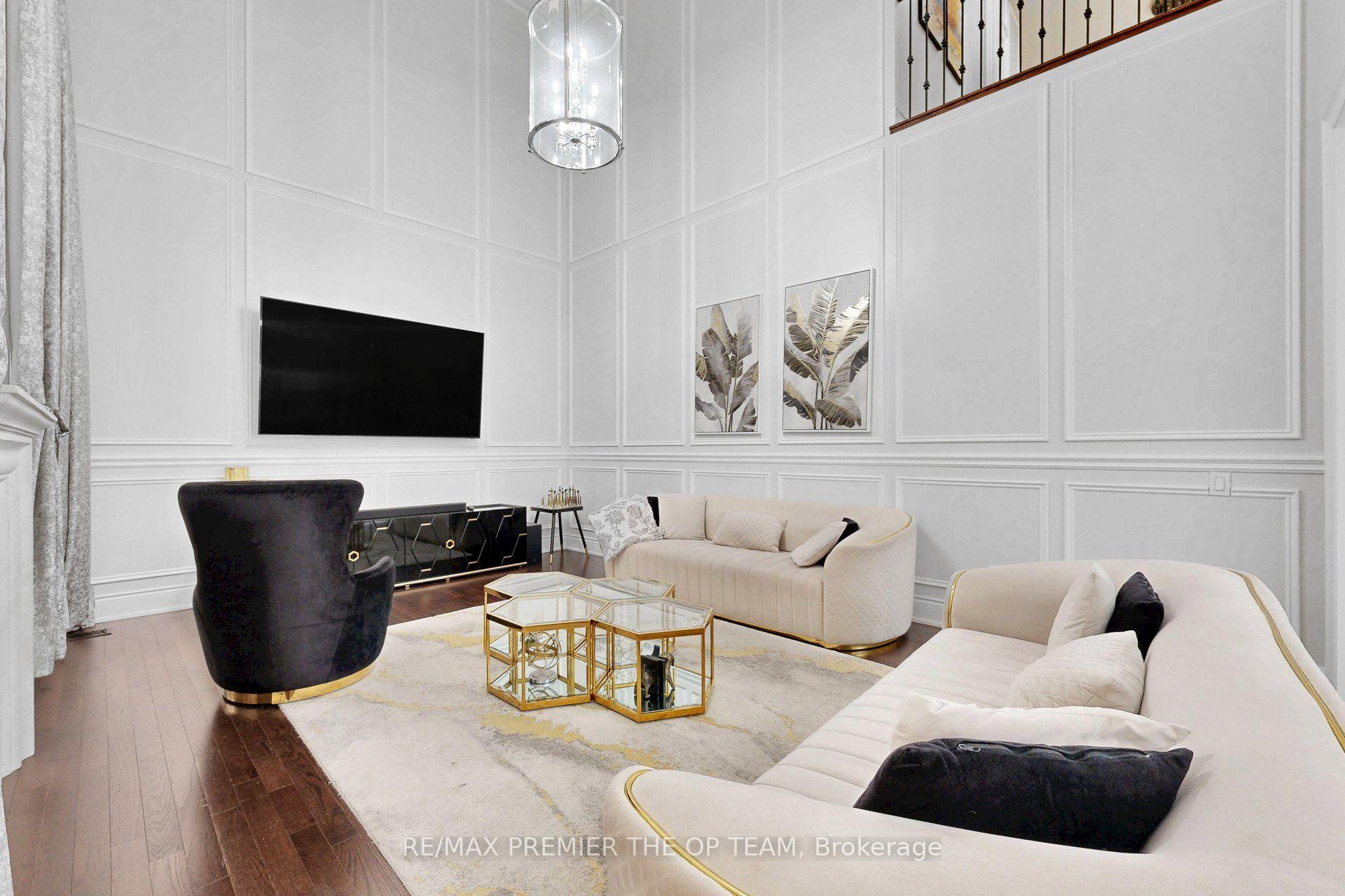 Photo 13 of 60 Chesney Crescent, Vaughan, Kleinburg — HOMEH