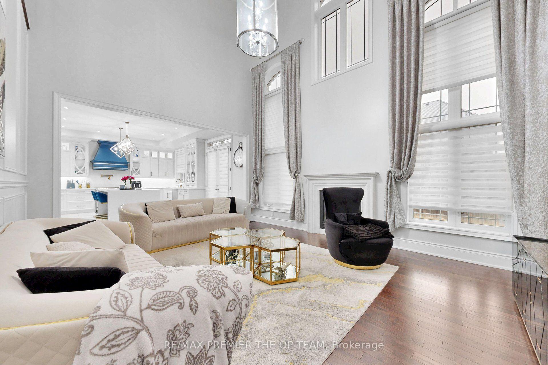 Photo 14 of 60 Chesney Crescent, Vaughan, Kleinburg — HOMEH