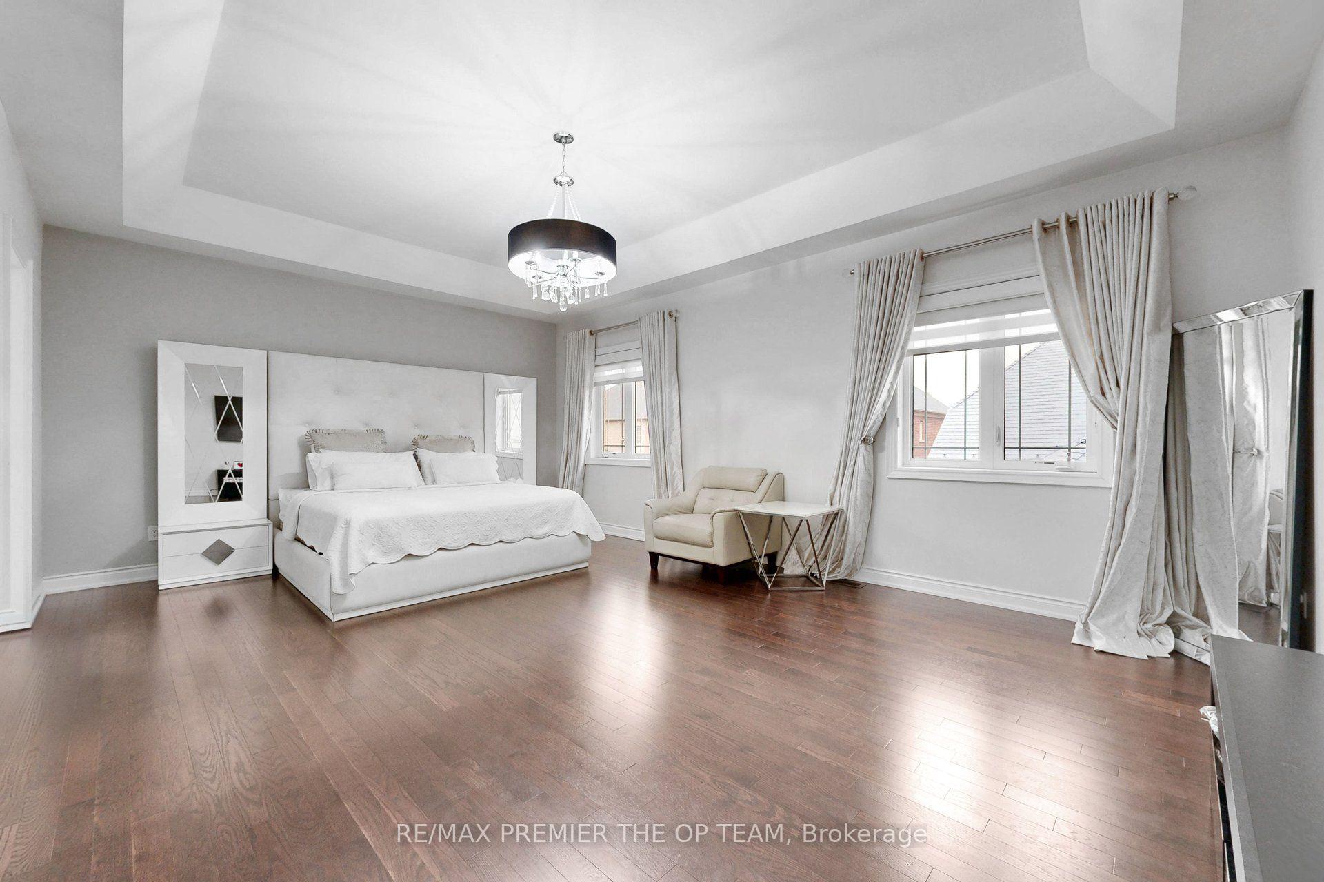 Photo 17 of 60 Chesney Crescent, Vaughan, Kleinburg — HOMEH