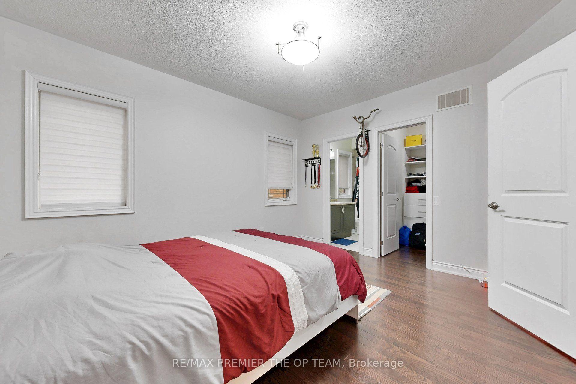 Photo 21 of 60 Chesney Crescent, Vaughan, Kleinburg — HOMEH
