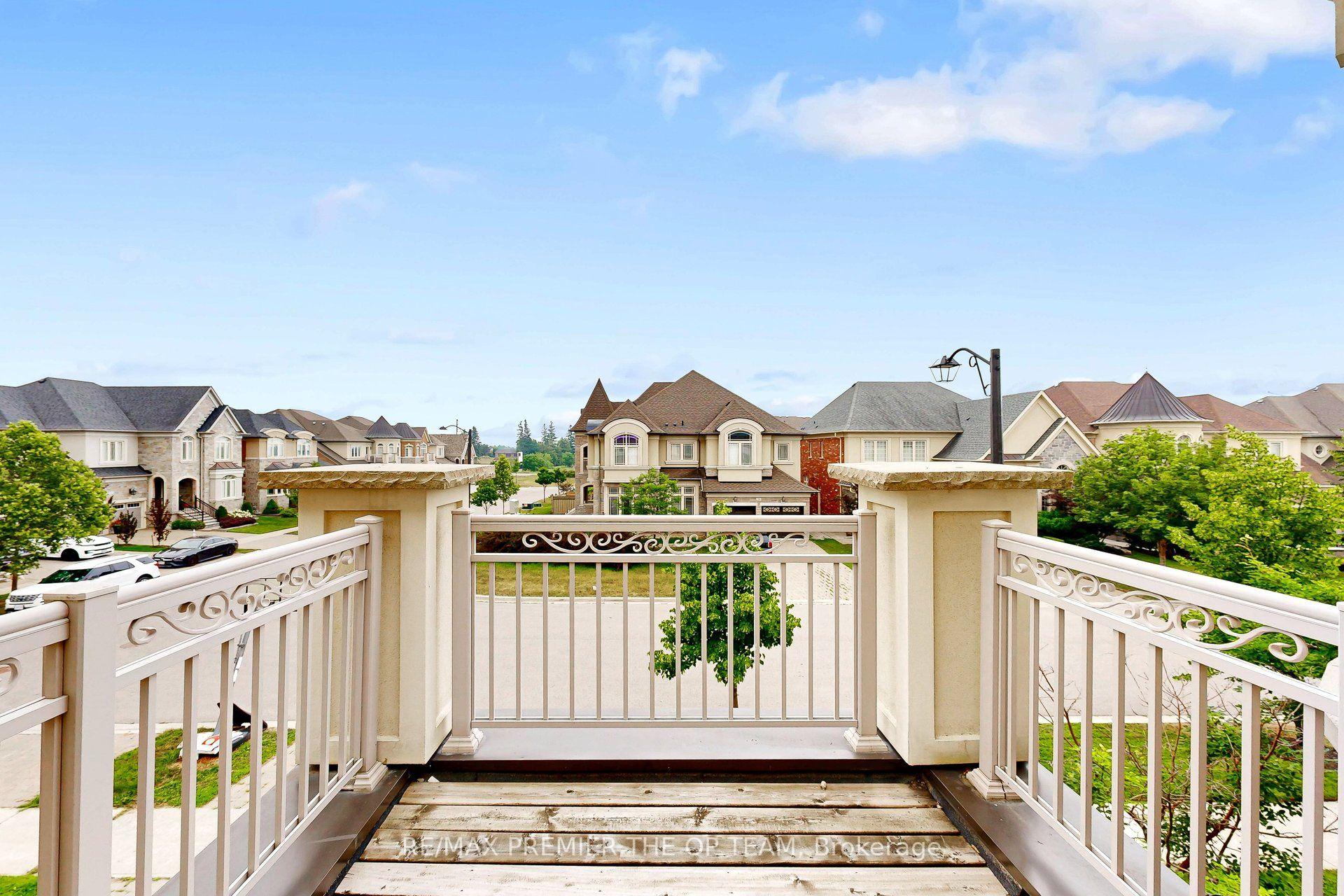 Photo 25 of 60 Chesney Crescent, Vaughan, Kleinburg — HOMEH