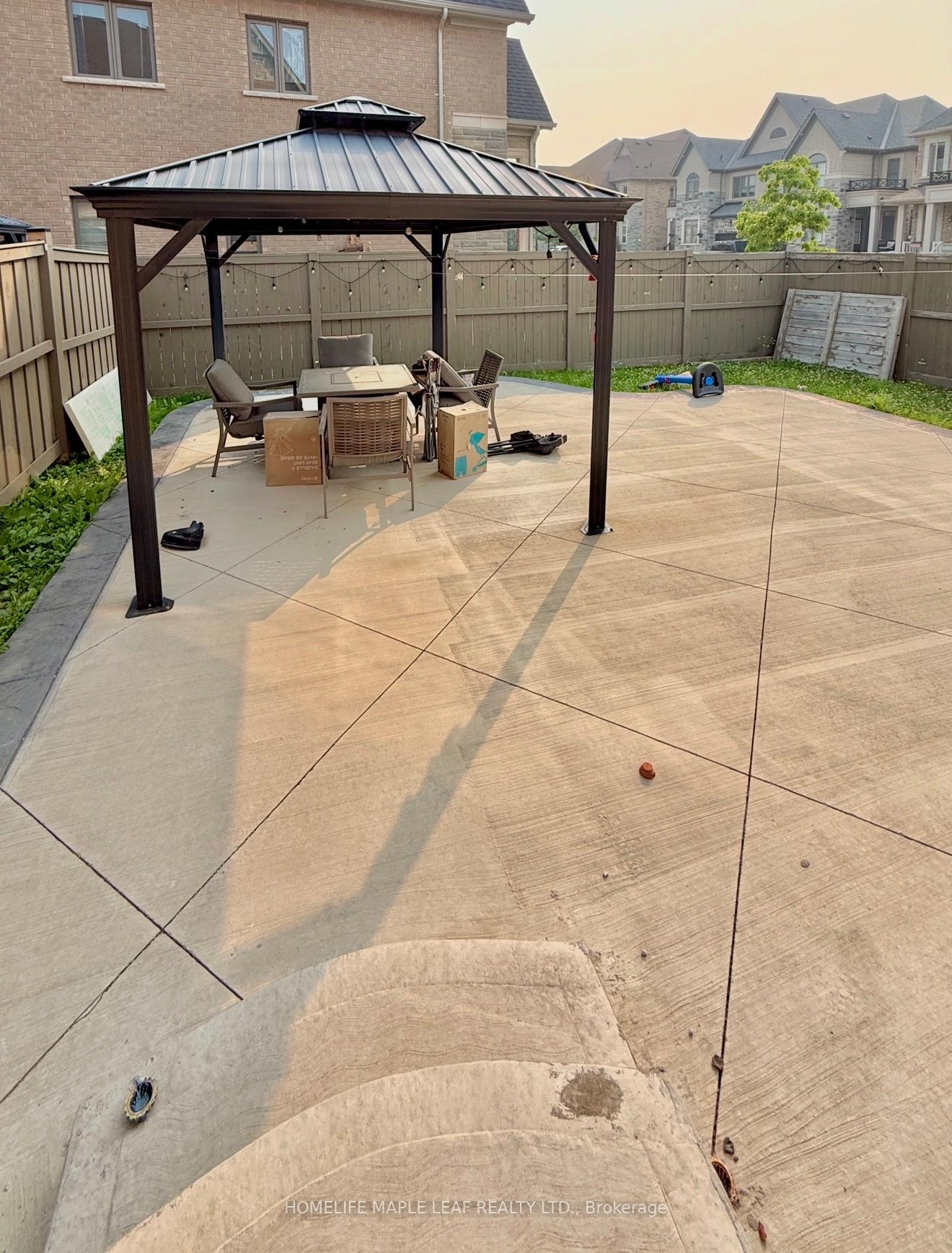 Photo 25 of 67 Dolobram Trail, Brampton, Northwest Brampton — HOMEH