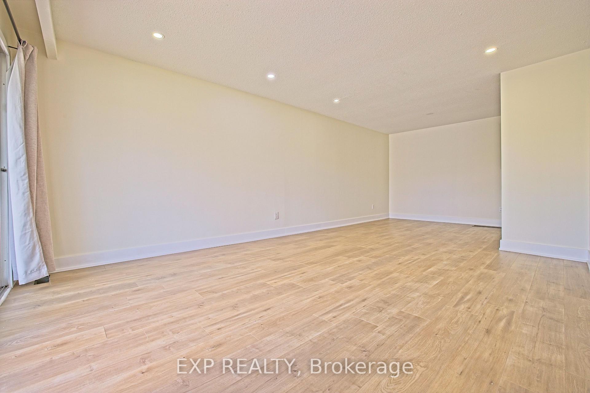 Photo 5 of Unit Upper, 4 Fallway Road, Brampton, Madoc — HOMEH