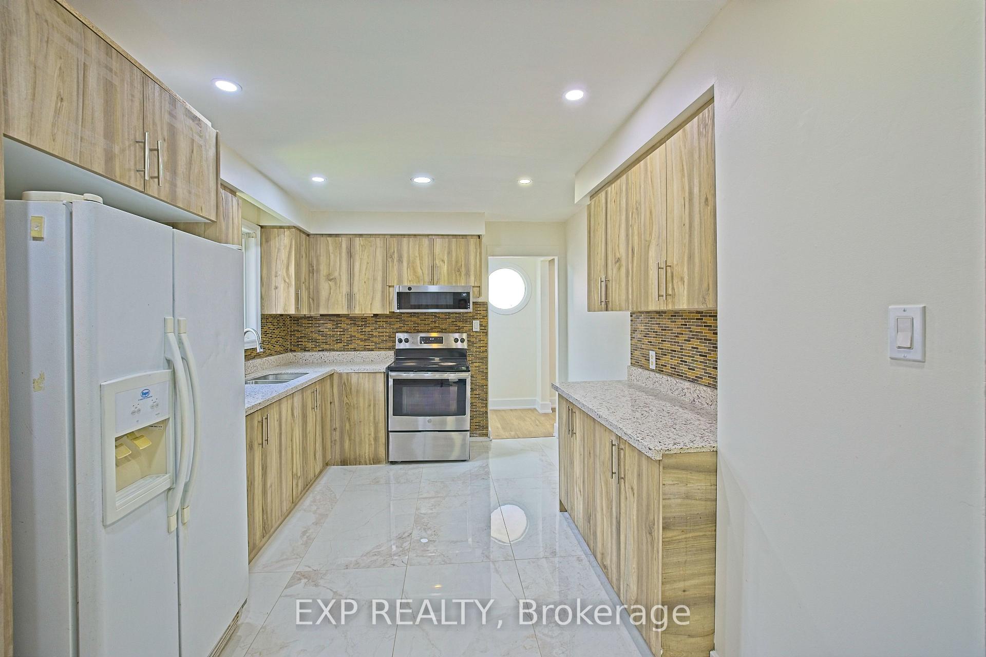 Photo 9 of Unit Upper, 4 Fallway Road, Brampton, Madoc — HOMEH