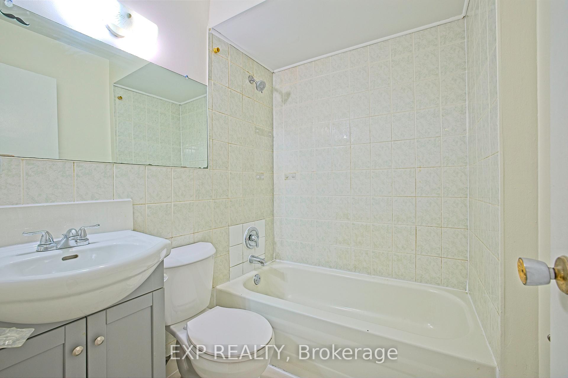 Photo 15 of Unit Upper, 4 Fallway Road, Brampton, Madoc — HOMEH