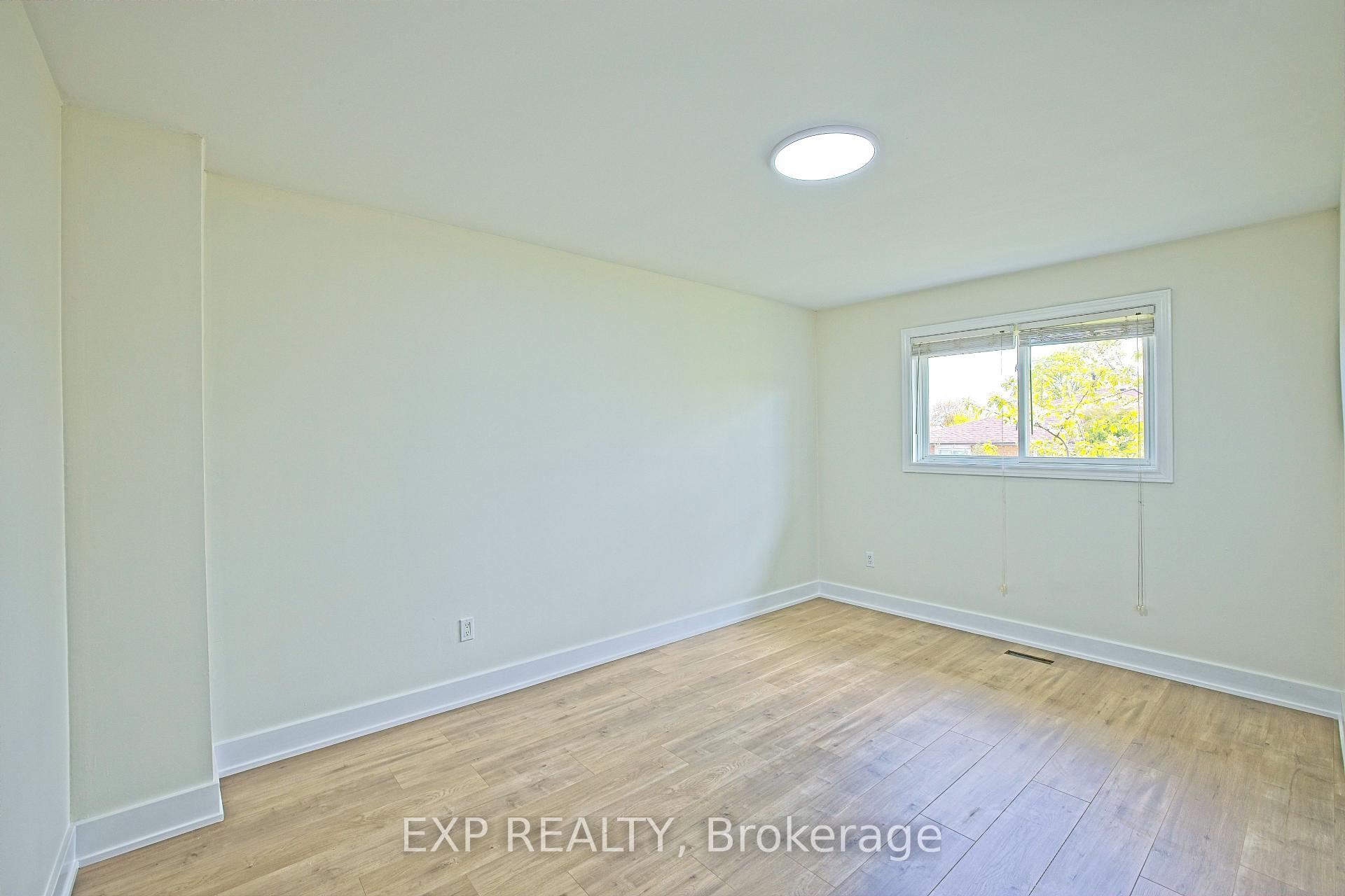 Photo 18 of Unit Upper, 4 Fallway Road, Brampton, Madoc — HOMEH