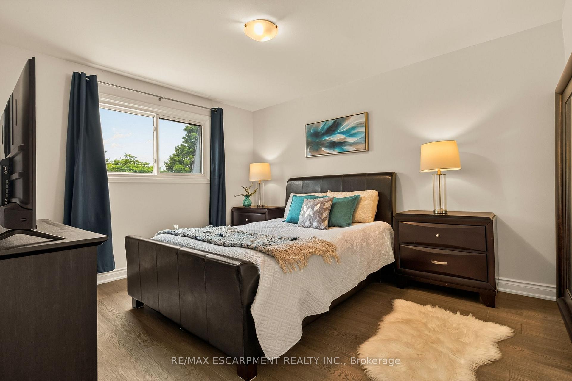 Photo 16 of 9 Fairview Place, Orangeville — HOMEH