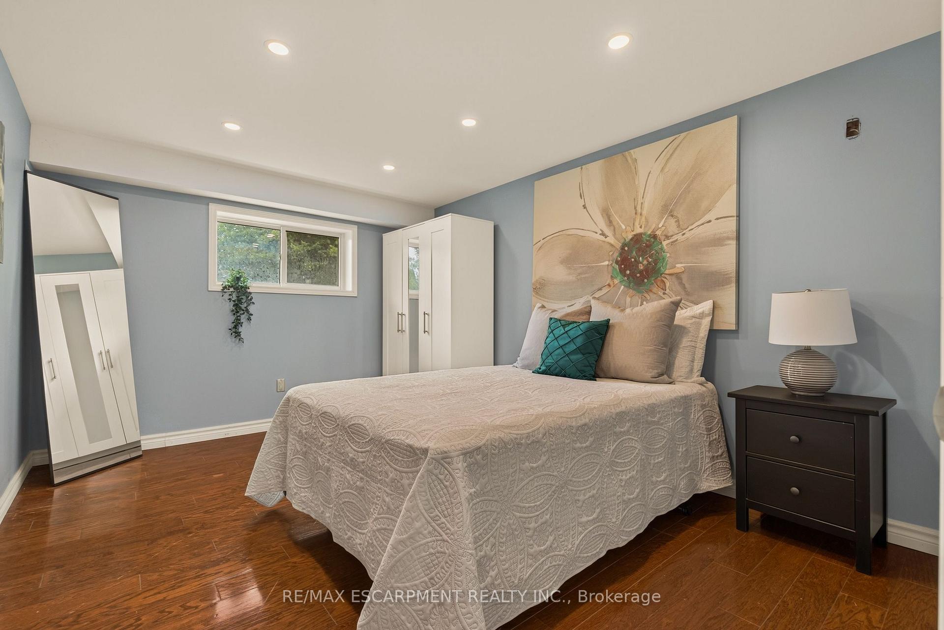 Photo 18 of 9 Fairview Place, Orangeville — HOMEH