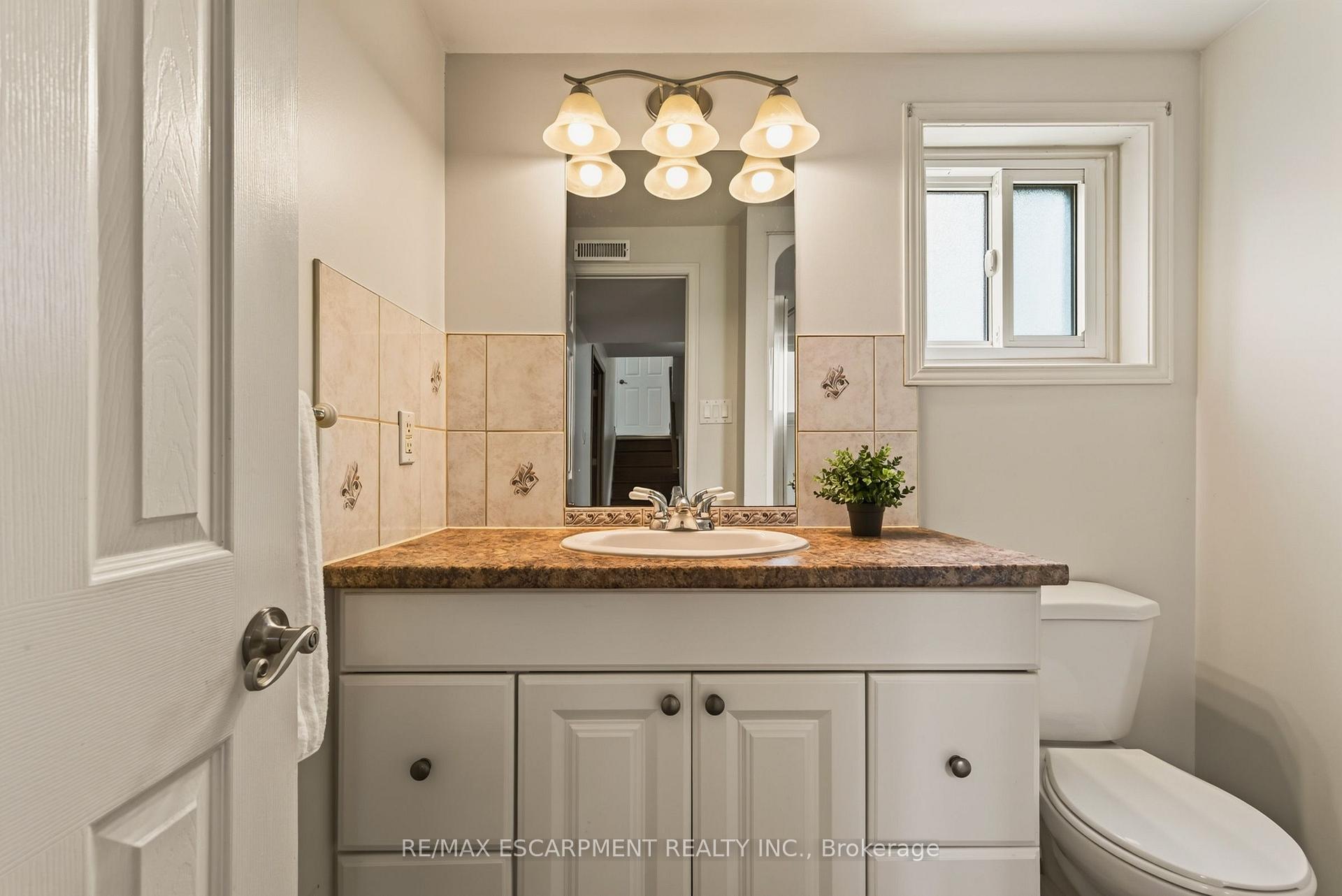 Photo 26 of 9 Fairview Place, Orangeville — HOMEH