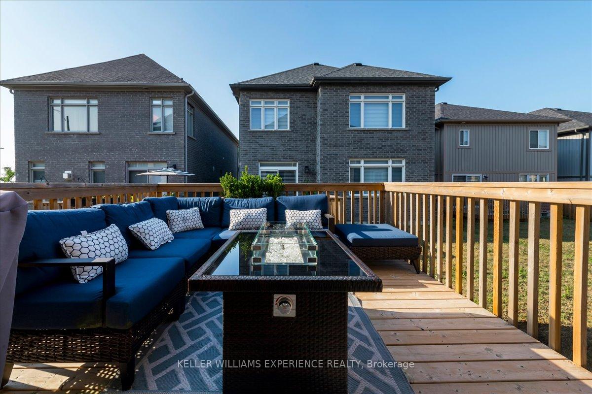 Photo 25 of 77 Alaskan Heights, Barrie, Rural Barrie Southwest — HOMEH