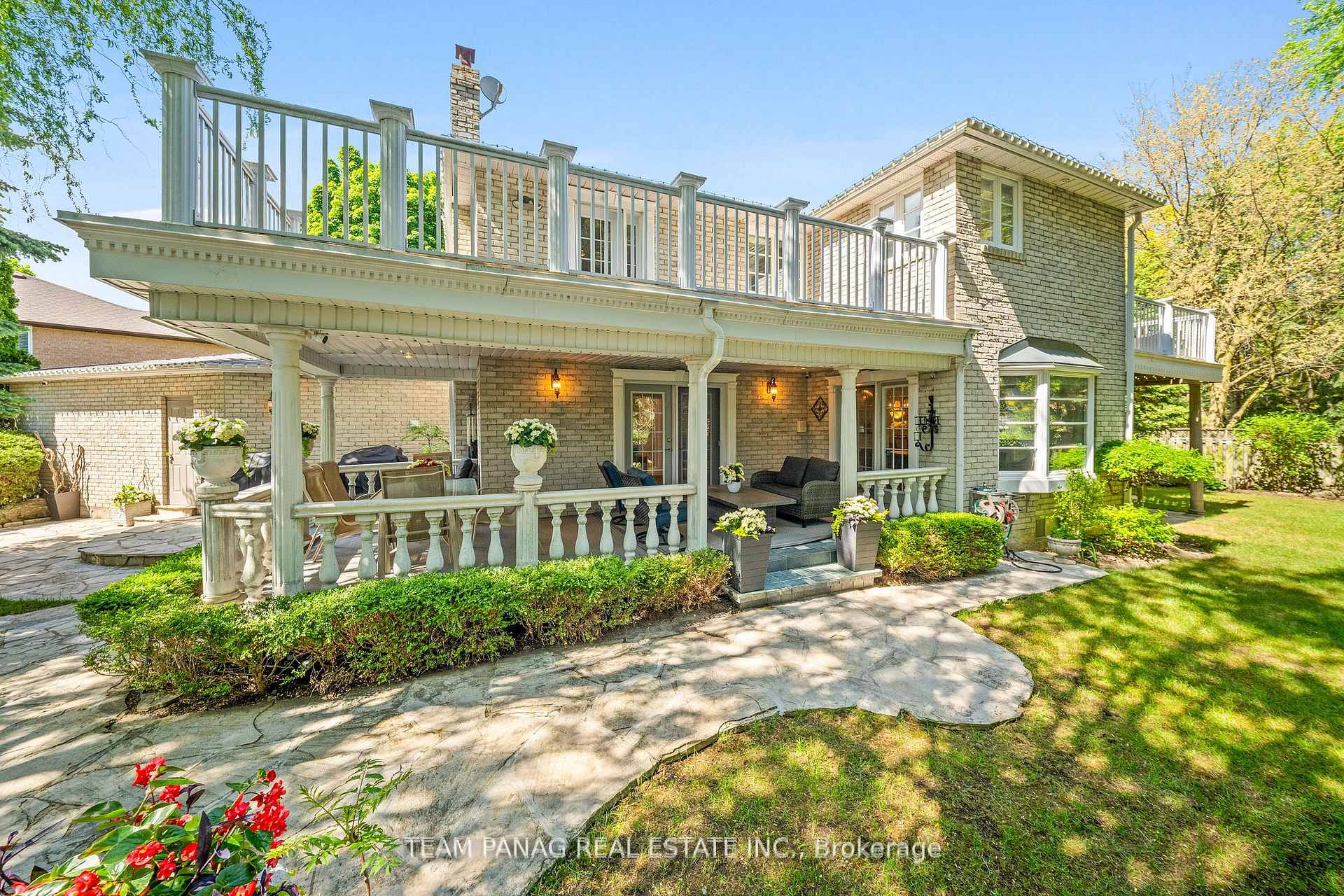 Photo 5 of 8 Enchanted Court, Brampton, Snelgrove — HOMEH
