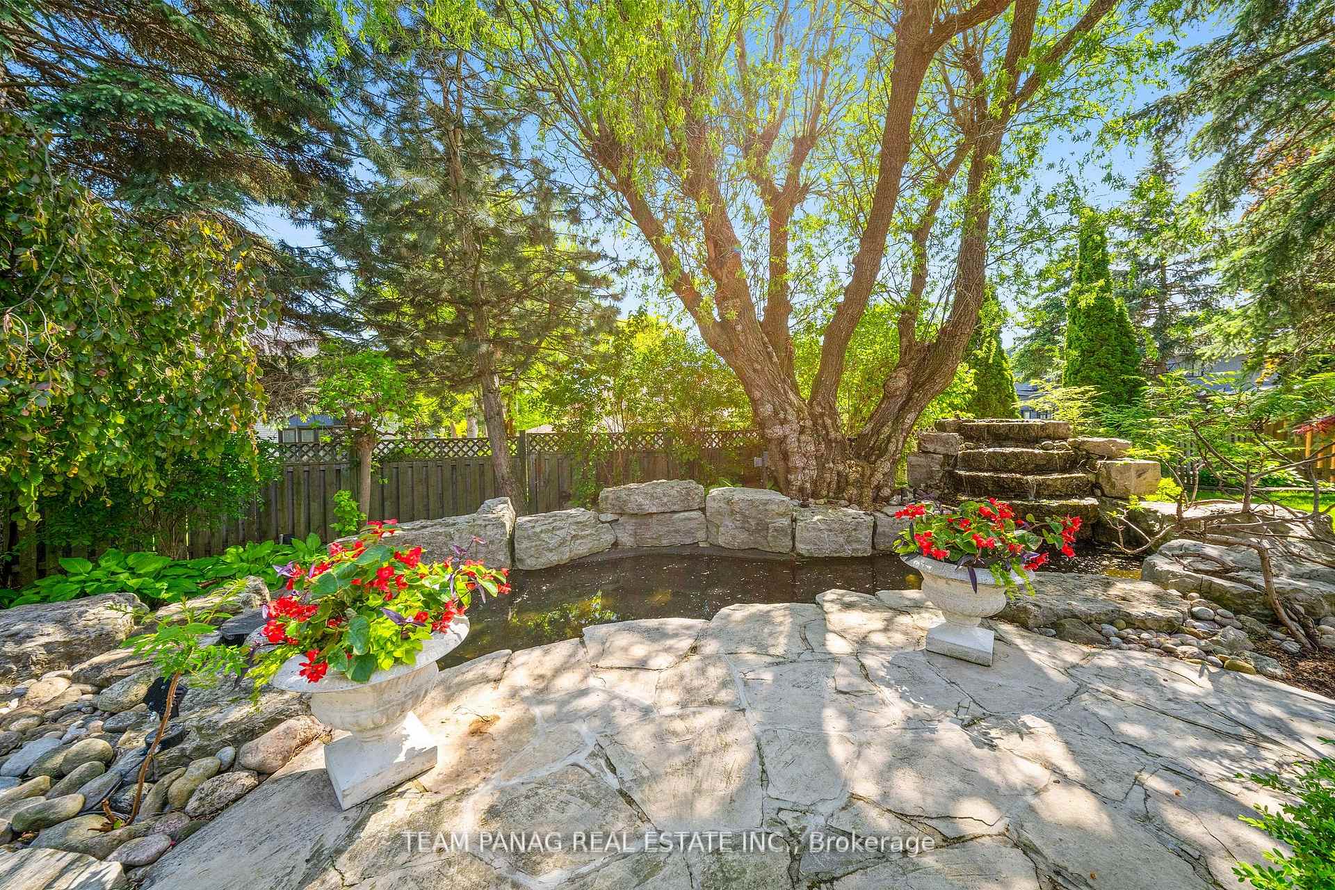 Photo 6 of 8 Enchanted Court, Brampton, Snelgrove — HOMEH