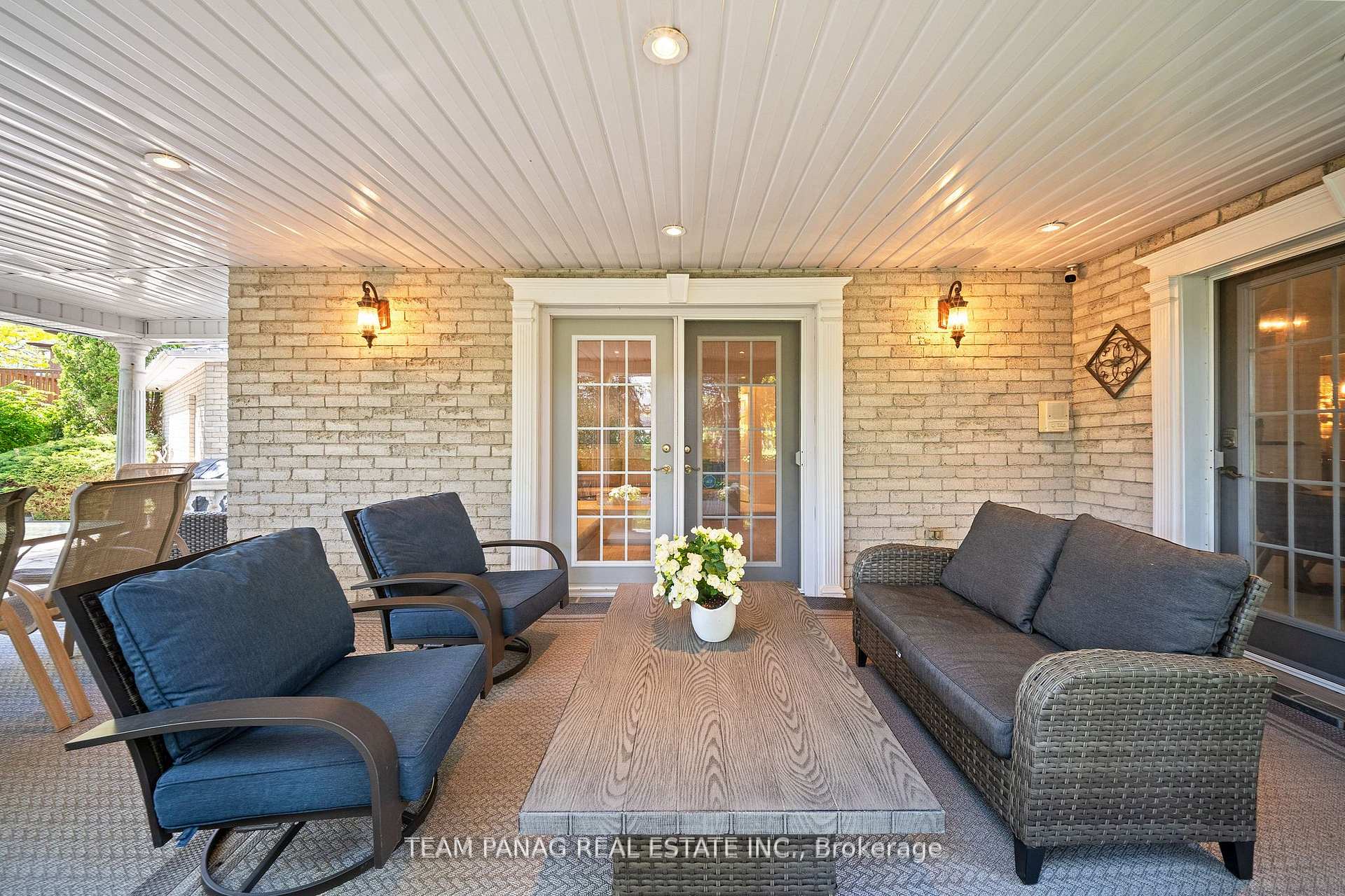 Photo 7 of 8 Enchanted Court, Brampton, Snelgrove — HOMEH