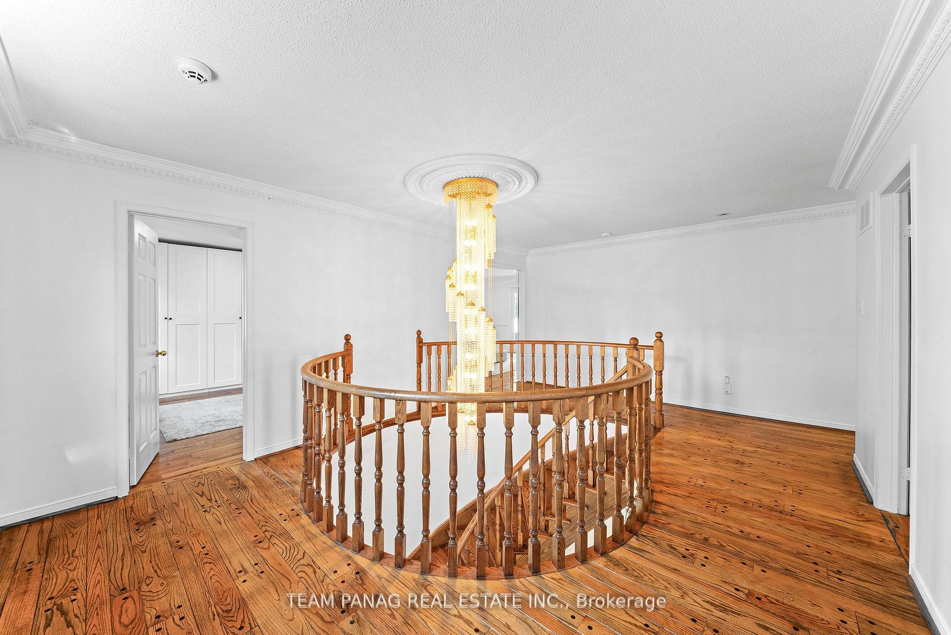 Photo 26 of 8 Enchanted Court, Brampton, Snelgrove — HOMEH