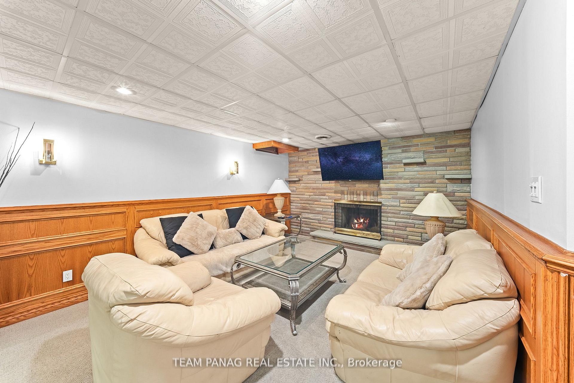 Photo 44 of 8 Enchanted Court, Brampton, Snelgrove — HOMEH