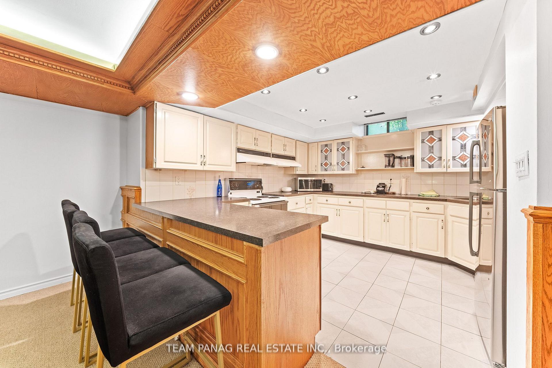 Photo 46 of 8 Enchanted Court, Brampton, Snelgrove — HOMEH