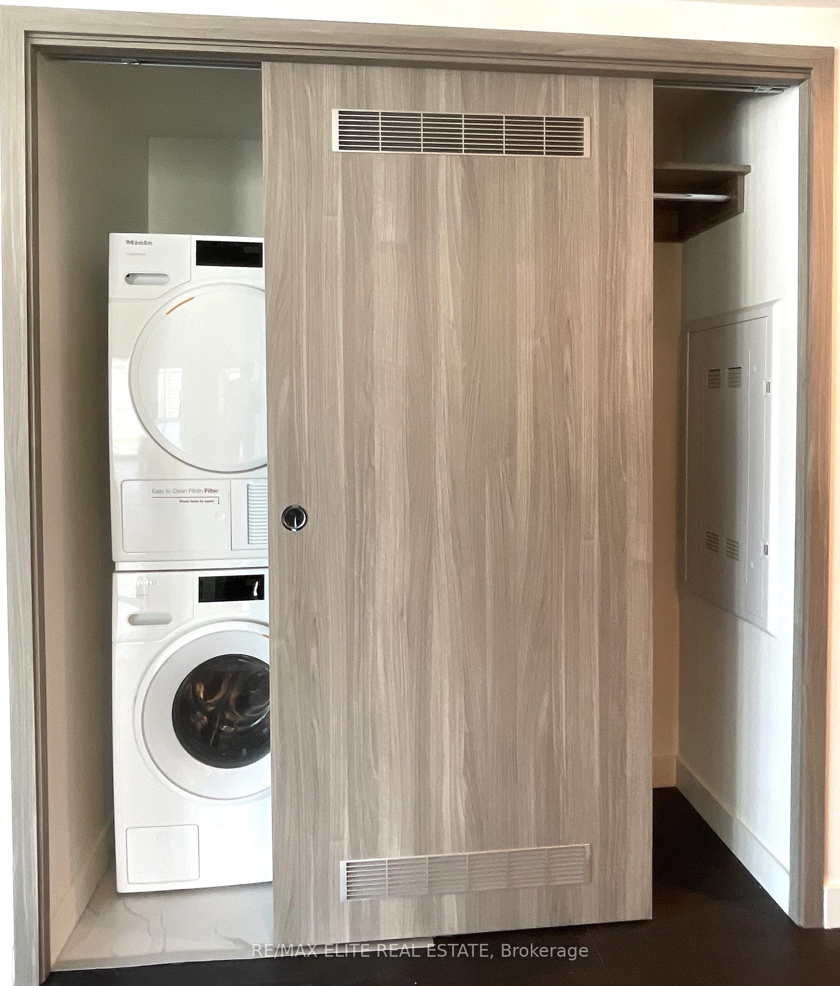 Photo 9 of Unit 2103, 1 Concord Cityplace Way, Toronto, Waterfront Communities — HOMEH