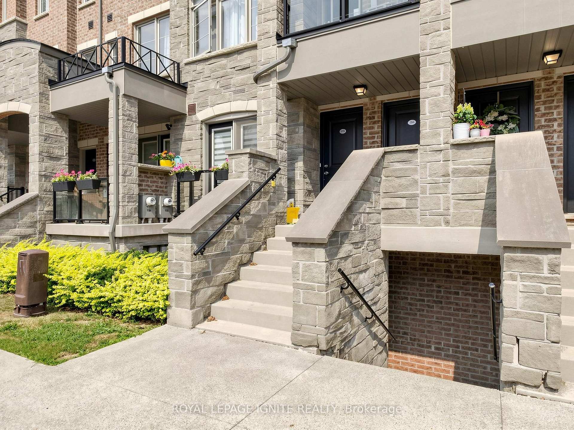 Photo 2 of Unit 156, 200 Veterans Drive, Brampton, Northwest Brampton — HOMEH