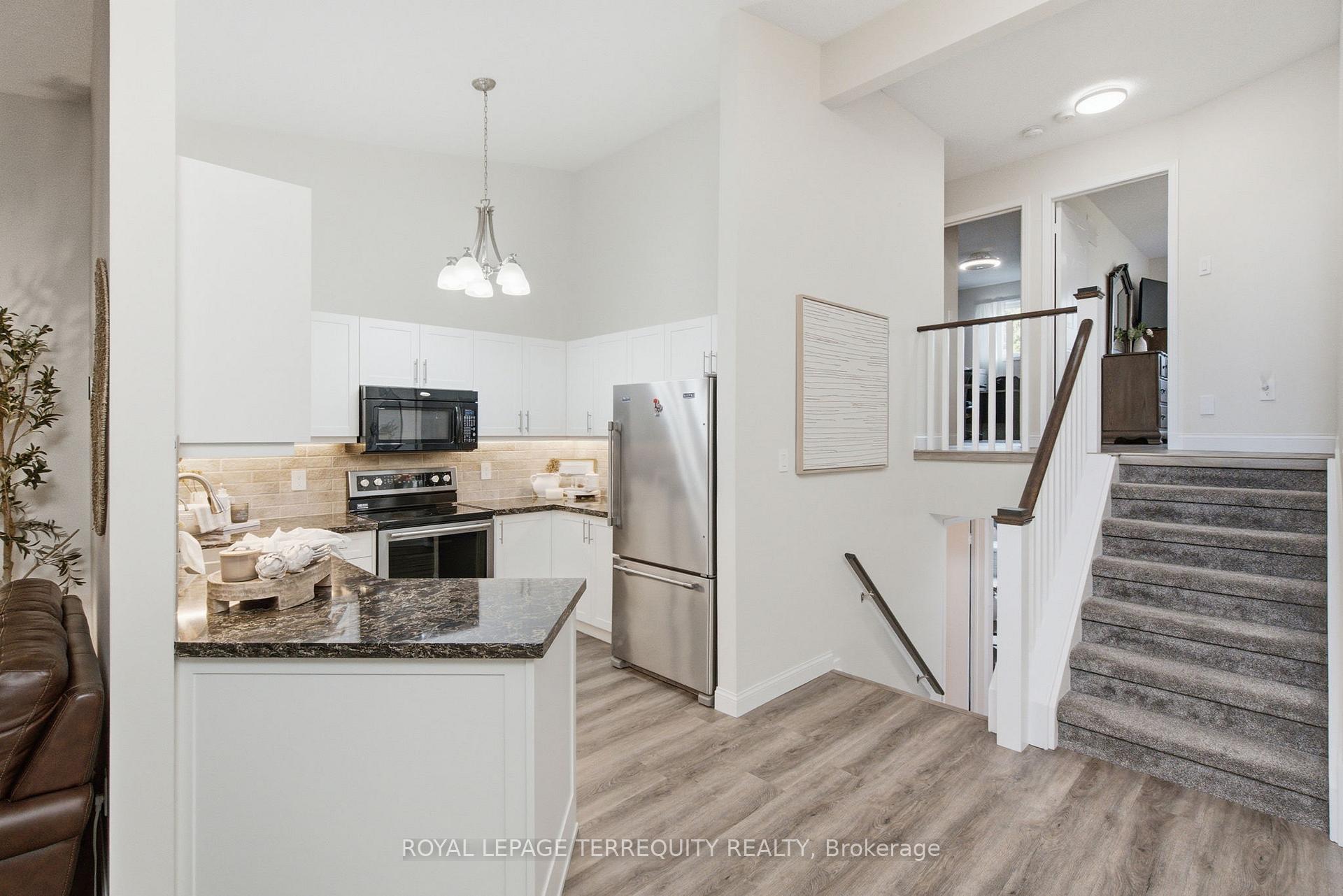 Photo 11 of 1765 Dufferin Street, Whitby, Port Whitby — HOMEH
