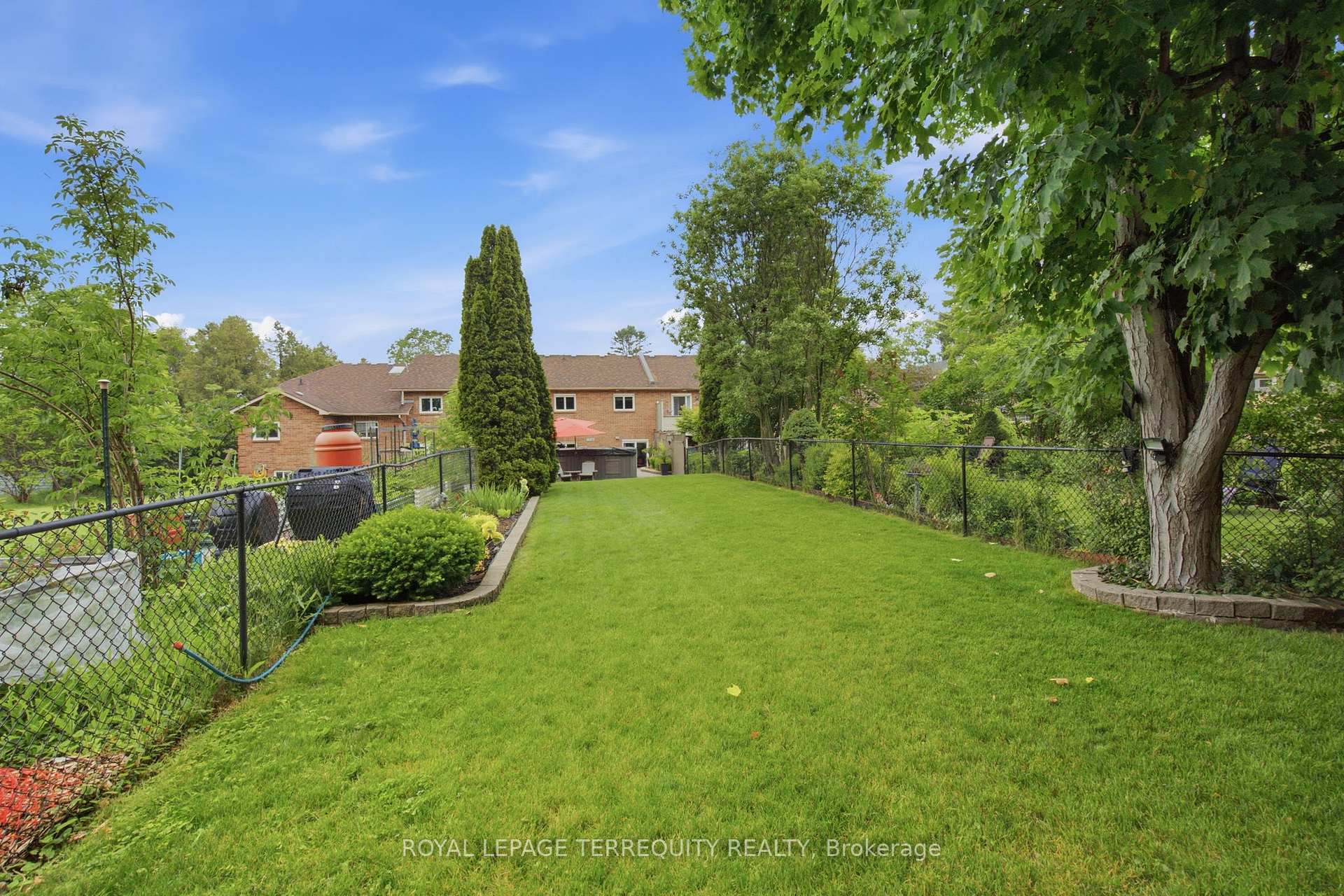 Photo 40 of 1765 Dufferin Street, Whitby, Port Whitby — HOMEH