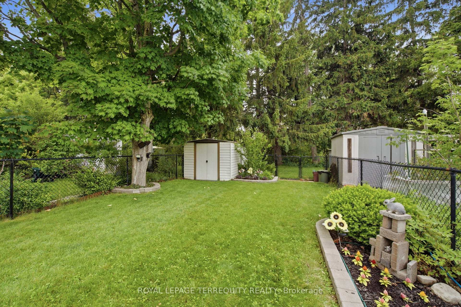 Photo 41 of 1765 Dufferin Street, Whitby, Port Whitby — HOMEH