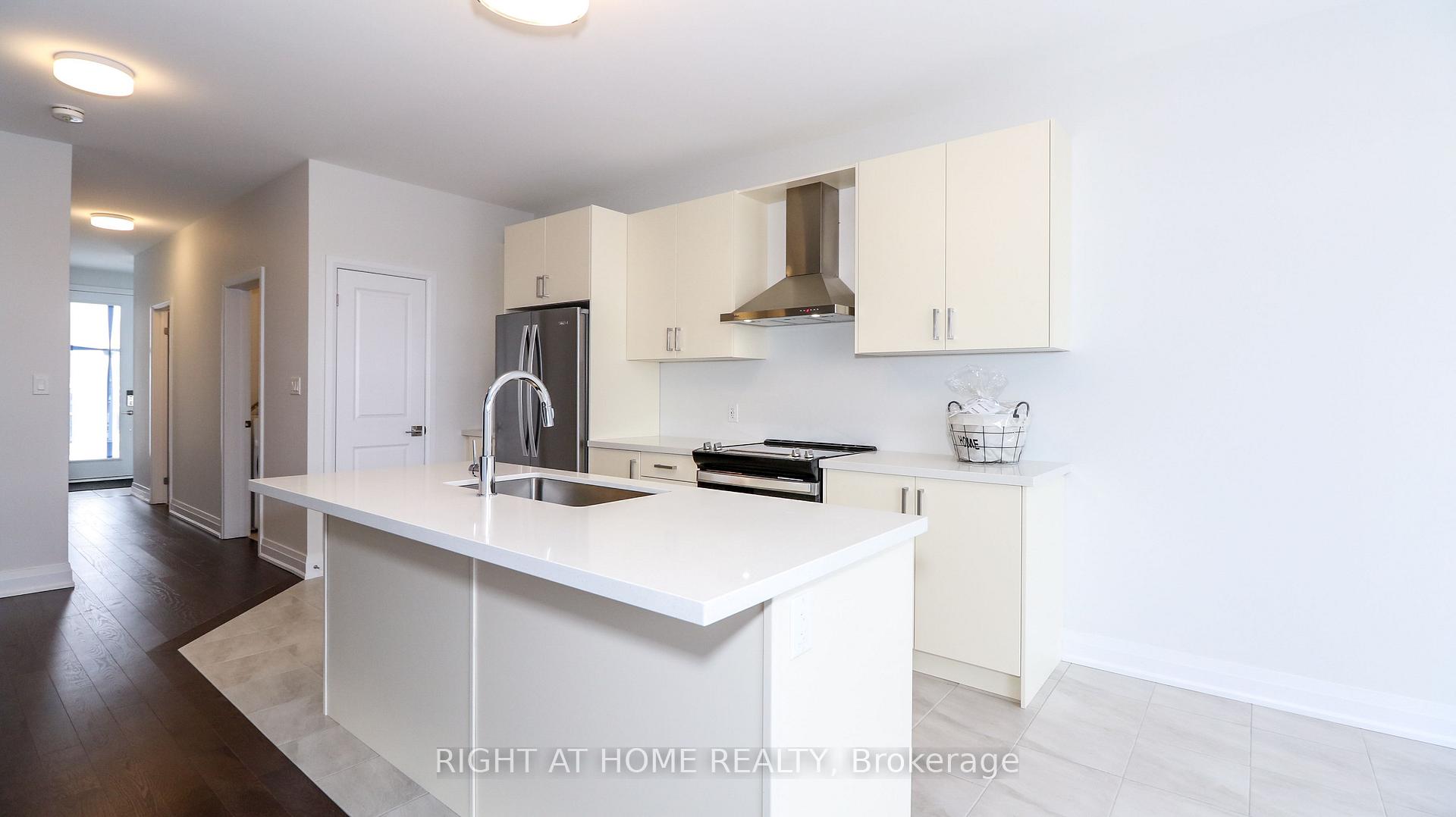 Photo 10 of 18 Periwinkle Road, Springwater, Midhurst — HOMEH