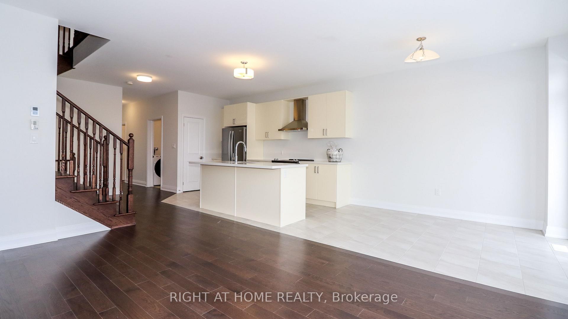 Photo 17 of 18 Periwinkle Road, Springwater, Midhurst — HOMEH