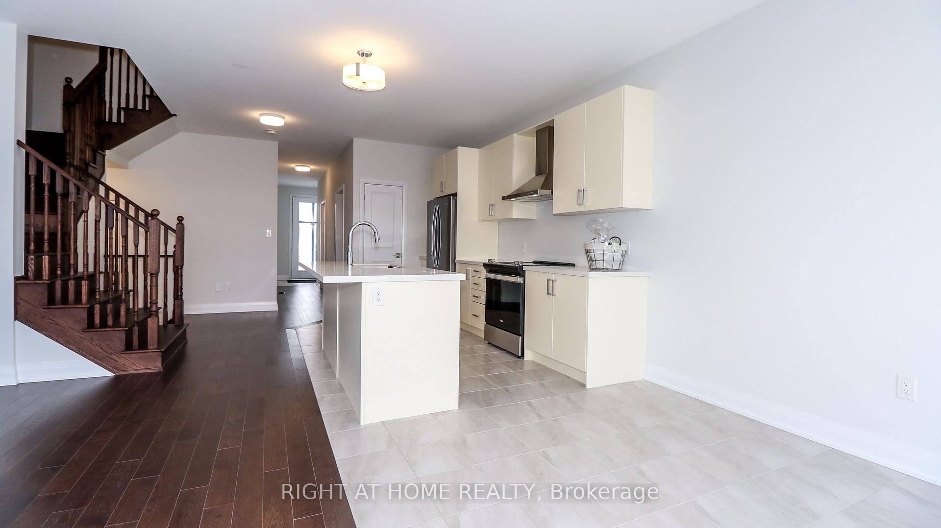 Photo 18 of 18 Periwinkle Road, Springwater, Midhurst — HOMEH