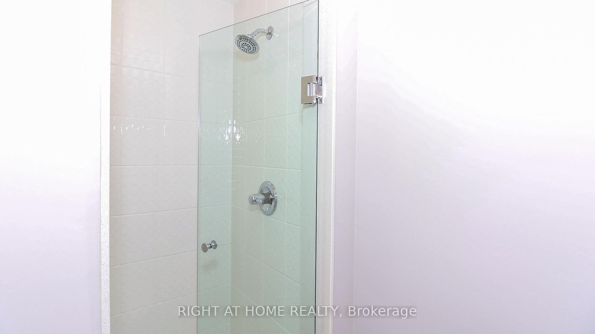 Photo 33 of 18 Periwinkle Road, Springwater, Midhurst — HOMEH