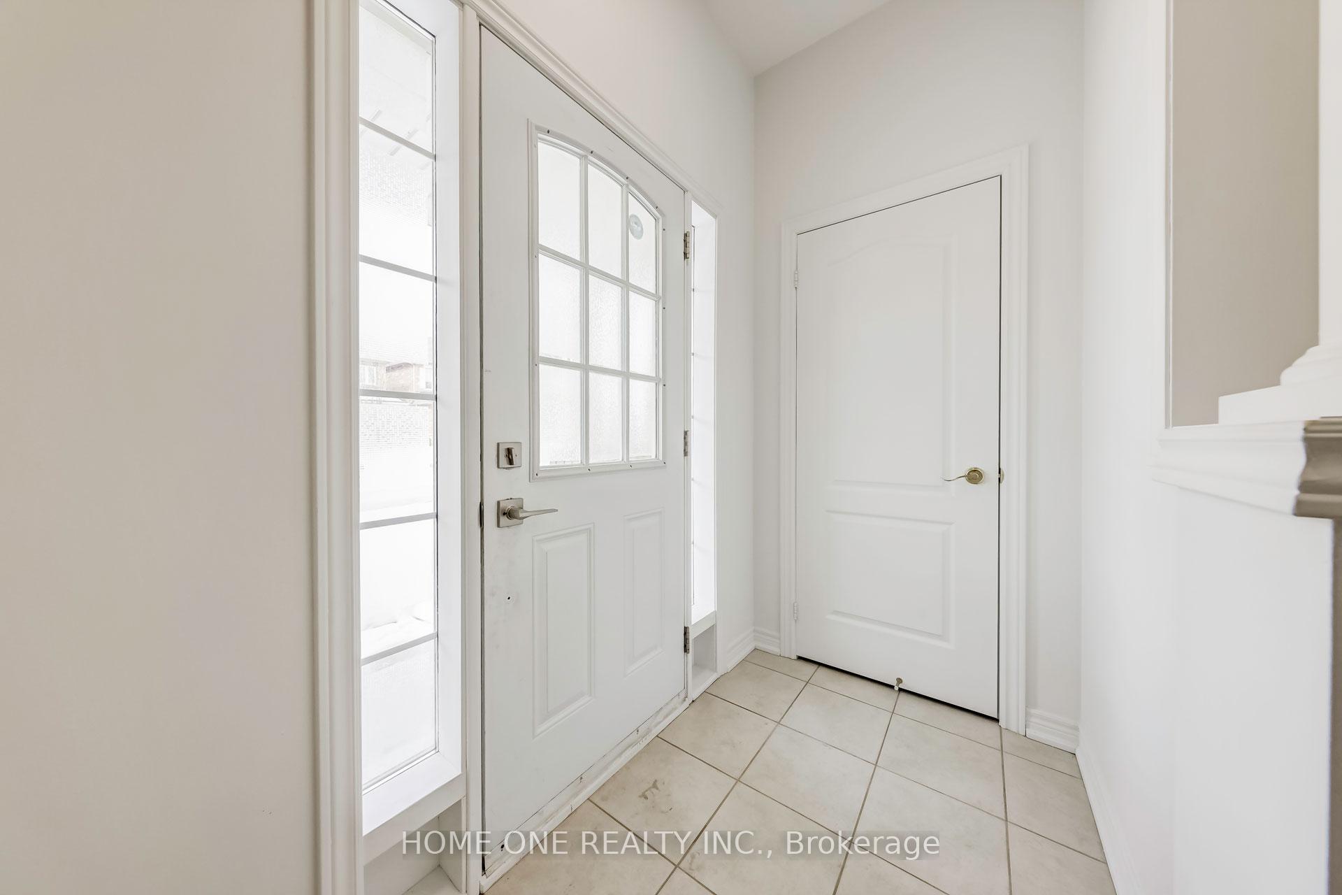 Photo 5 of 39 Silverado Hills Drive, Markham, Cathedraltown — HOMEH