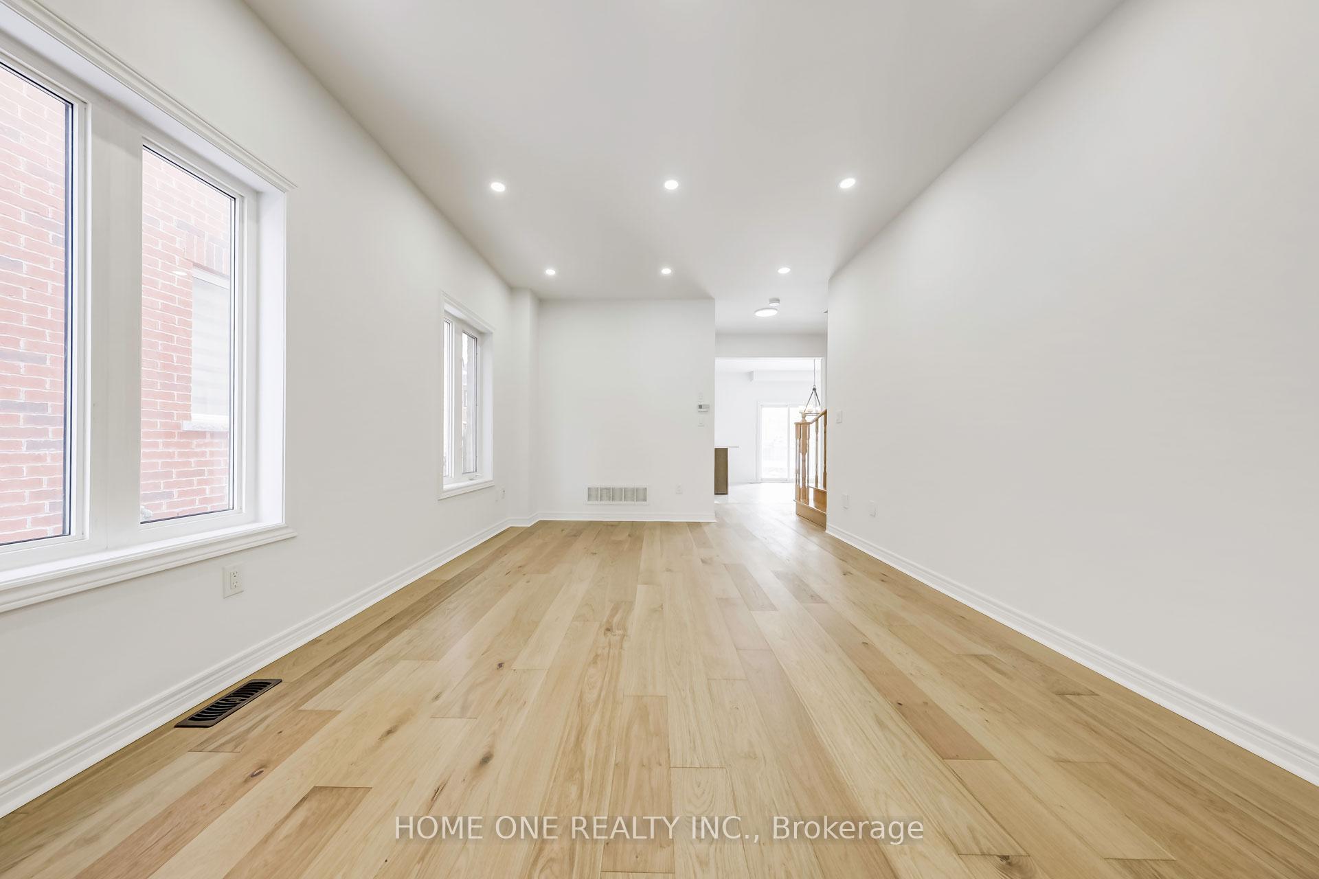 Photo 8 of 39 Silverado Hills Drive, Markham, Cathedraltown — HOMEH