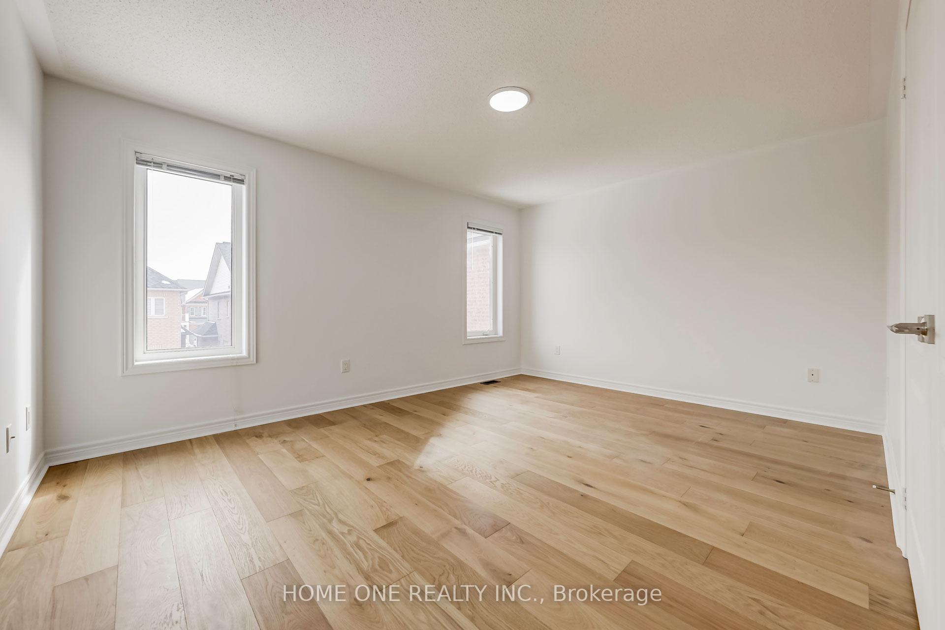Photo 20 of 39 Silverado Hills Drive, Markham, Cathedraltown — HOMEH