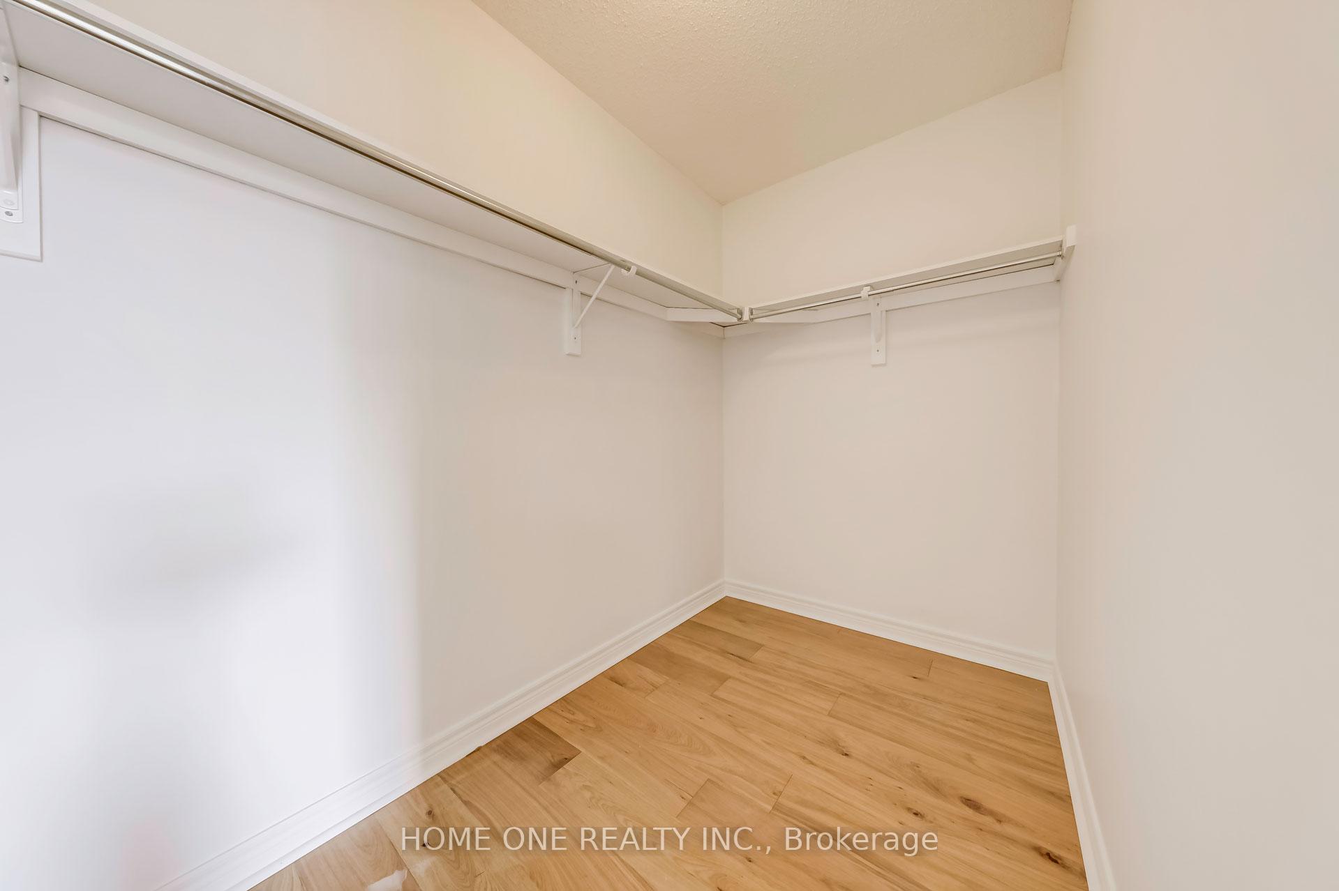 Photo 23 of 39 Silverado Hills Drive, Markham, Cathedraltown — HOMEH