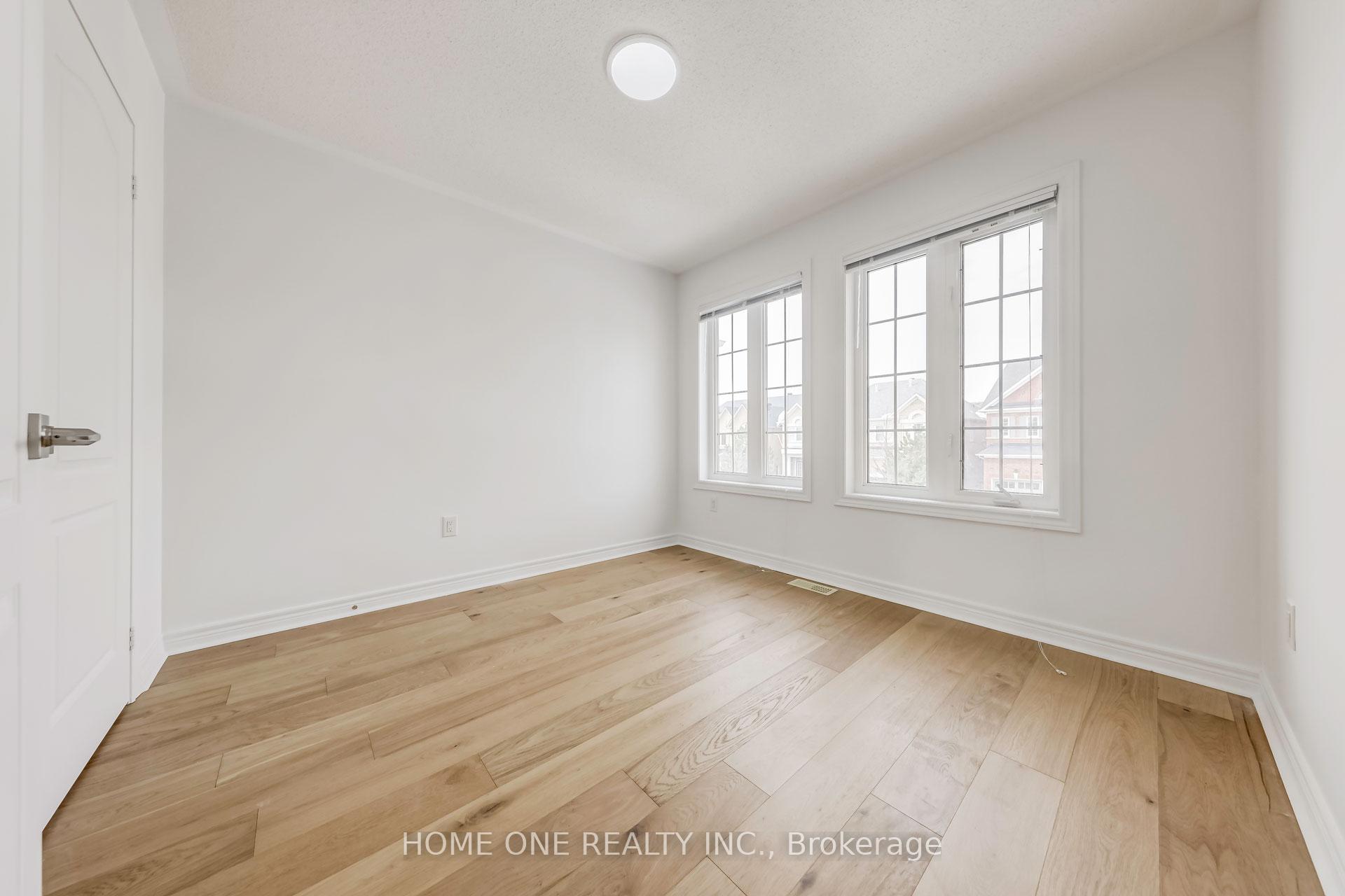 Photo 26 of 39 Silverado Hills Drive, Markham, Cathedraltown — HOMEH